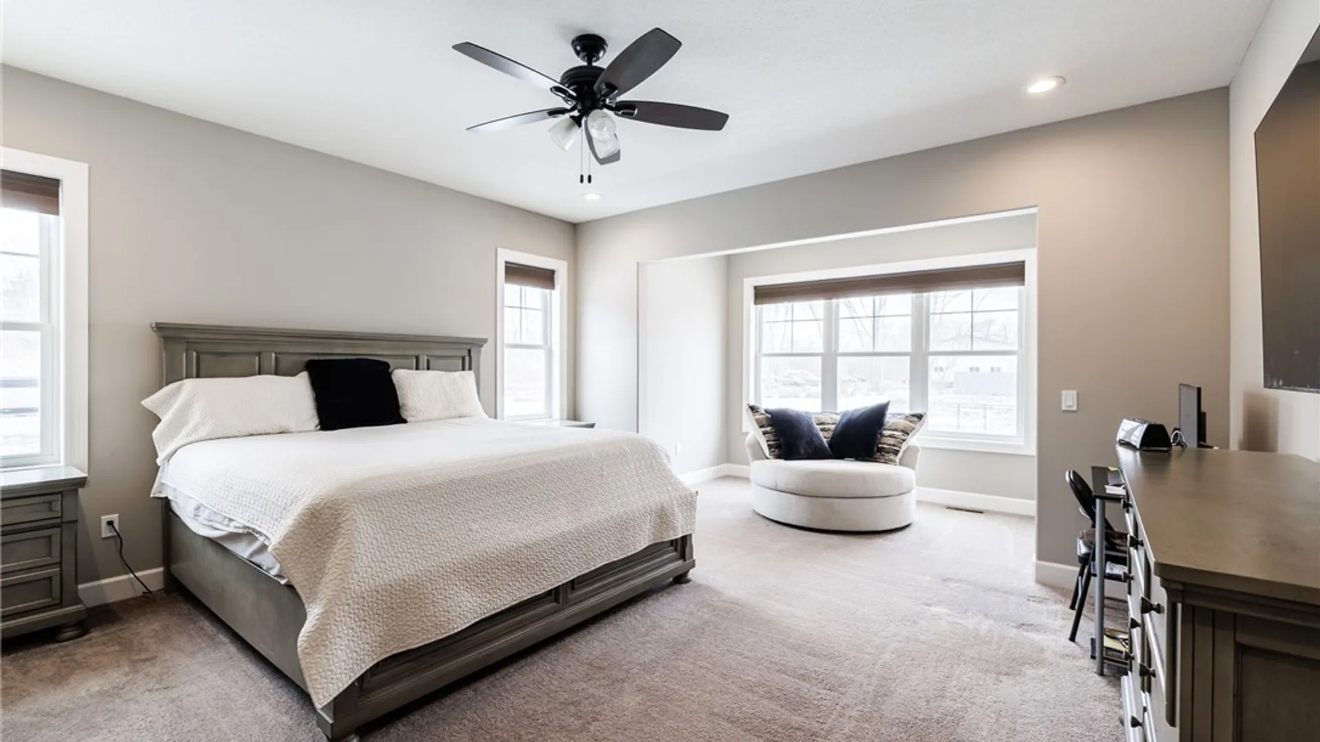 Property at 97 Kingsford Lane, Ogden, NY 14559 24