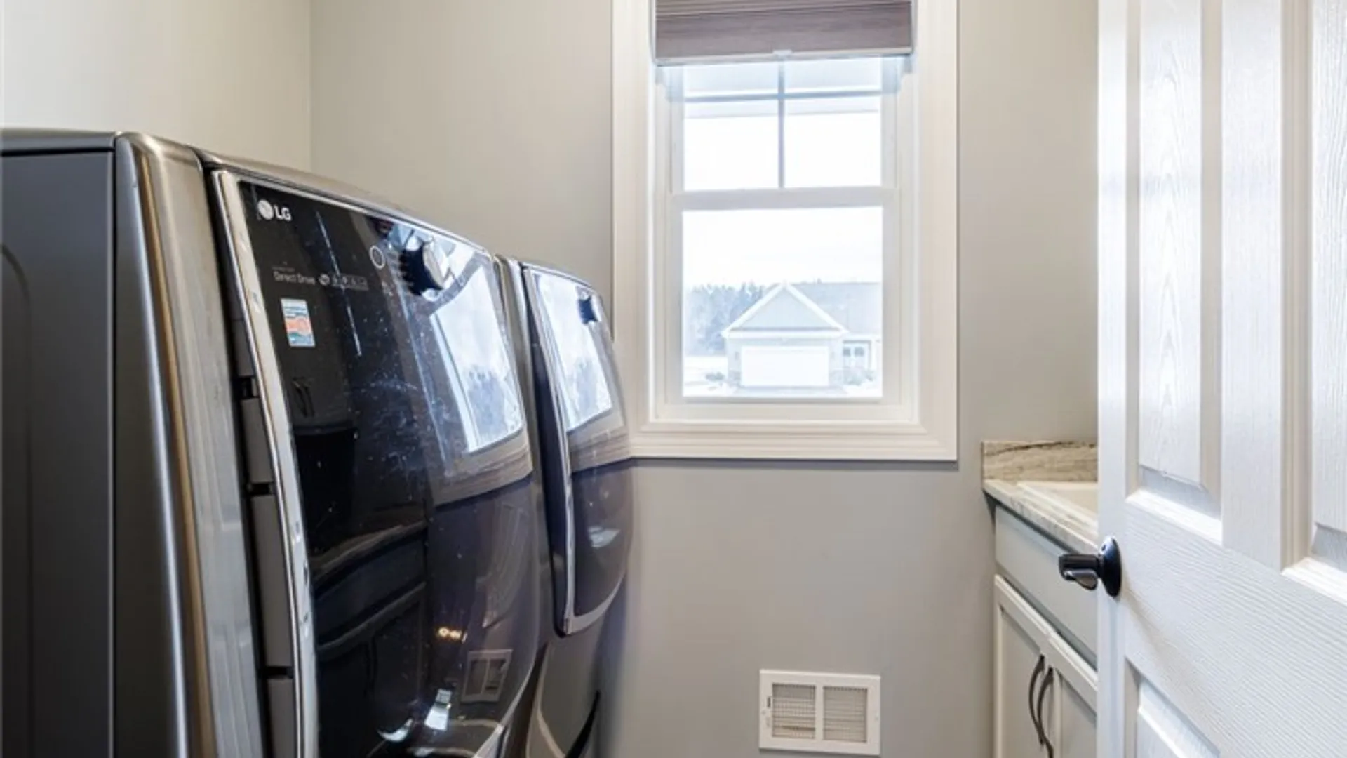 Property at 97 Kingsford Lane, Ogden, NY 14559 35