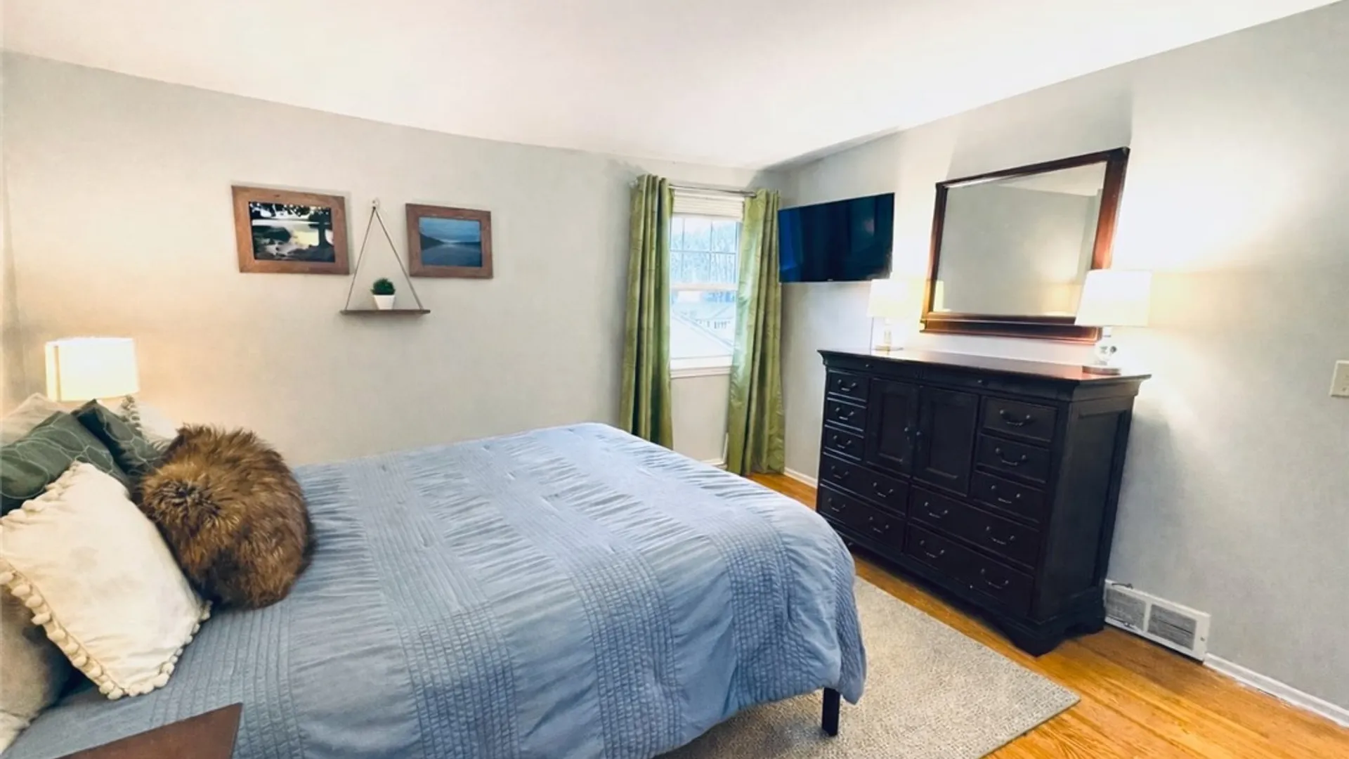 Property at 37 Penhurst Road, Brighton, NY 14610 10