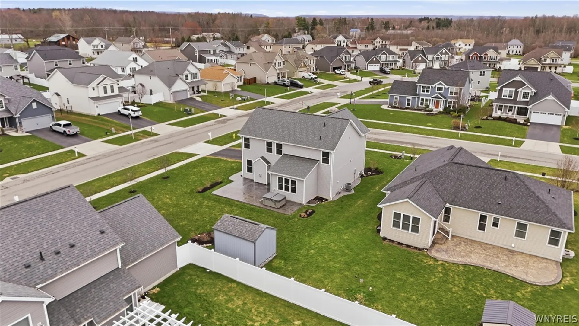 Property at 2386 Burbank Drive, Hamburg, NY 14085 8