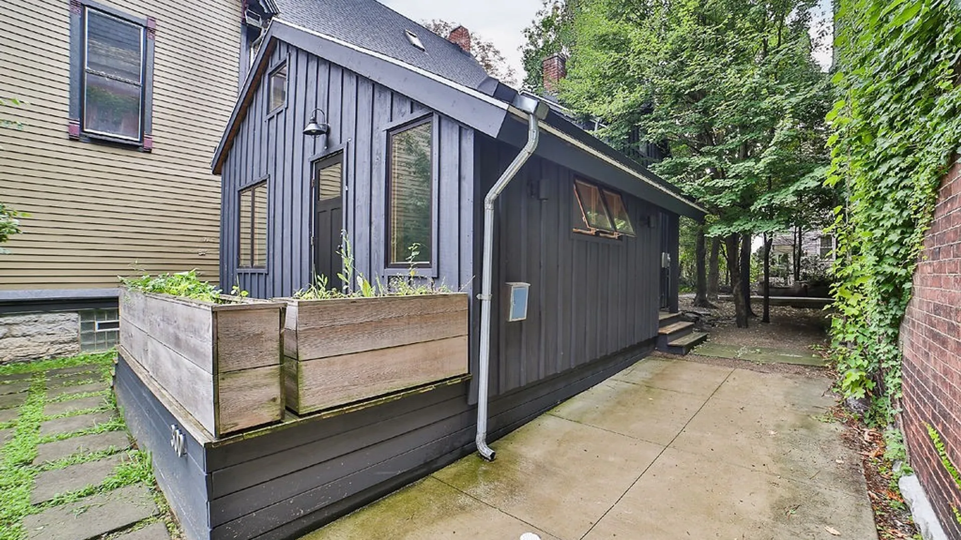 Property at 300 Jersey Street, Buffalo, NY 14201 5