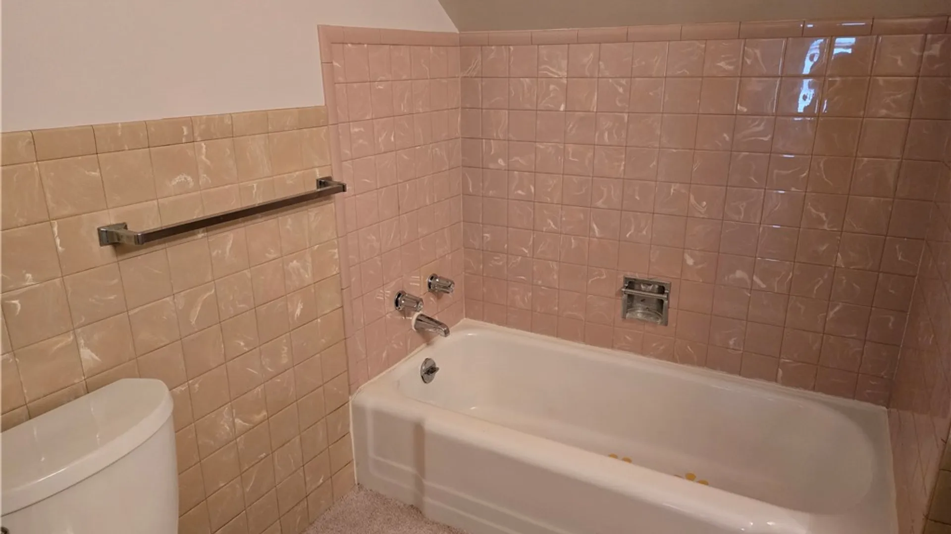 Property at 3 Celia Drive, Henrietta, NY 14623 29