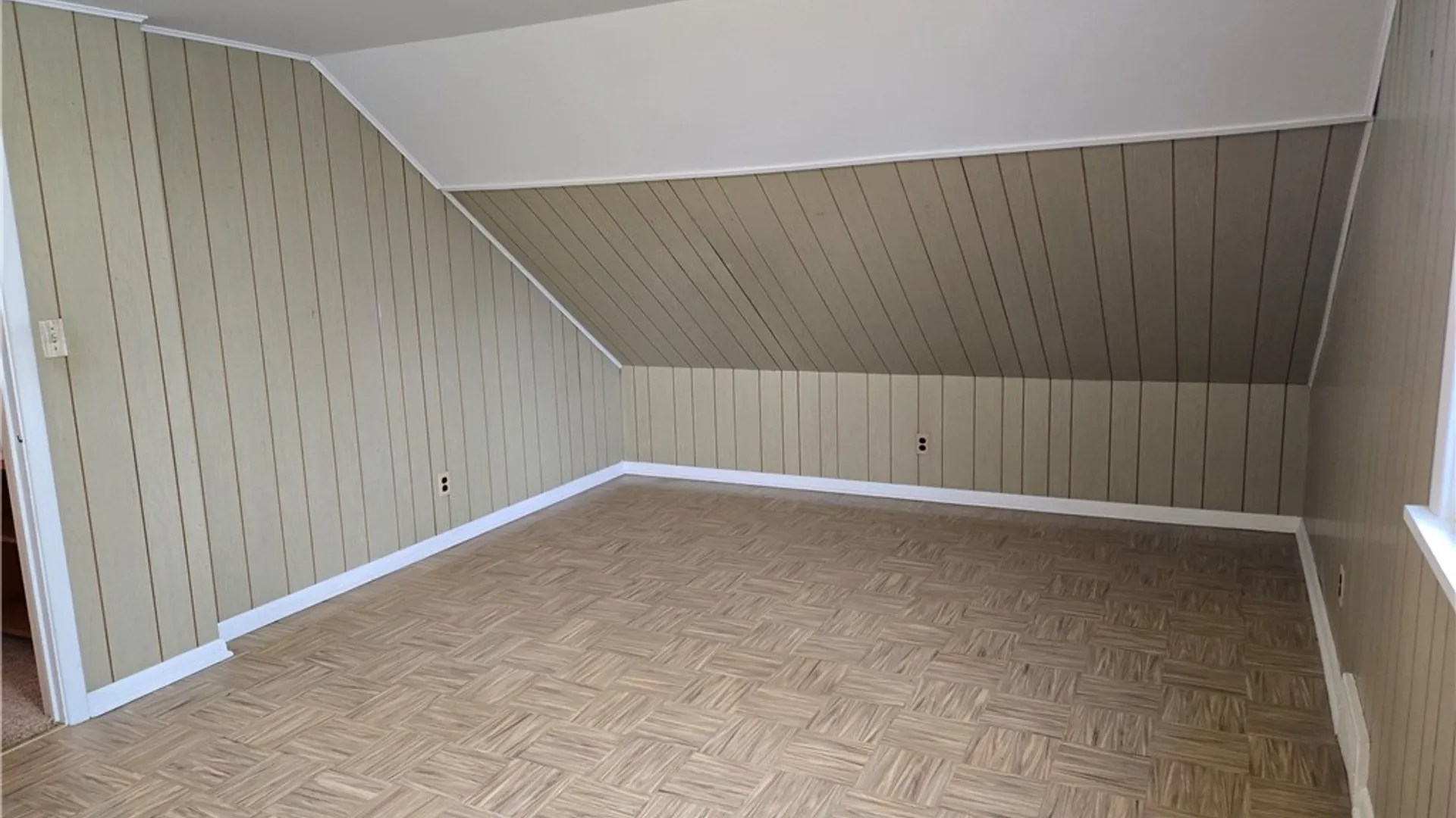 Property at 3 Celia Drive, Henrietta, NY 14623 31