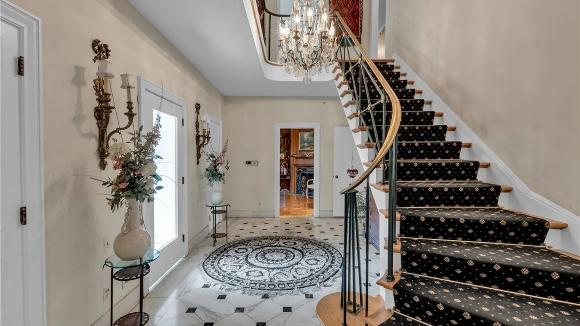 Property at 75 Nottingham Terrace, Buffalo, NY 14216 3