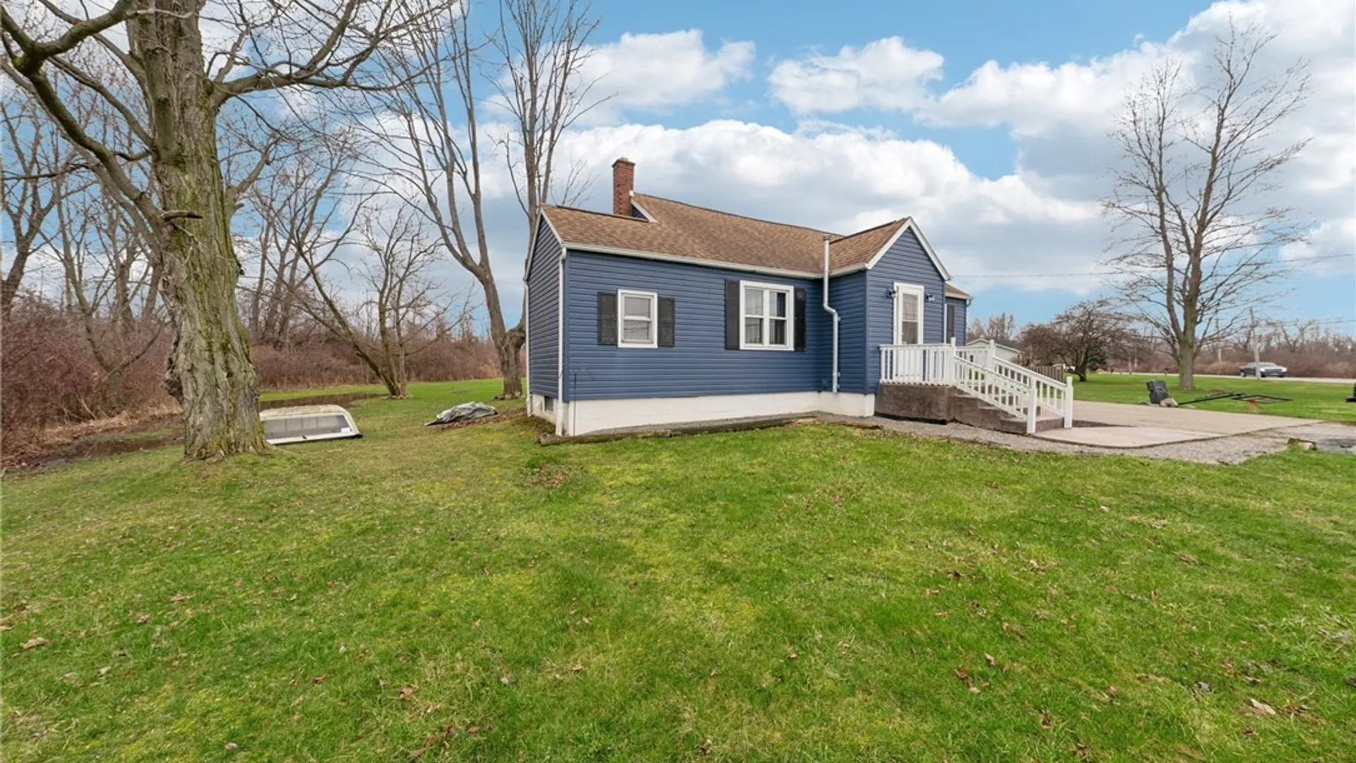 Property at 1085 Tonawanda Creek Road, Amherst, NY 14228 3