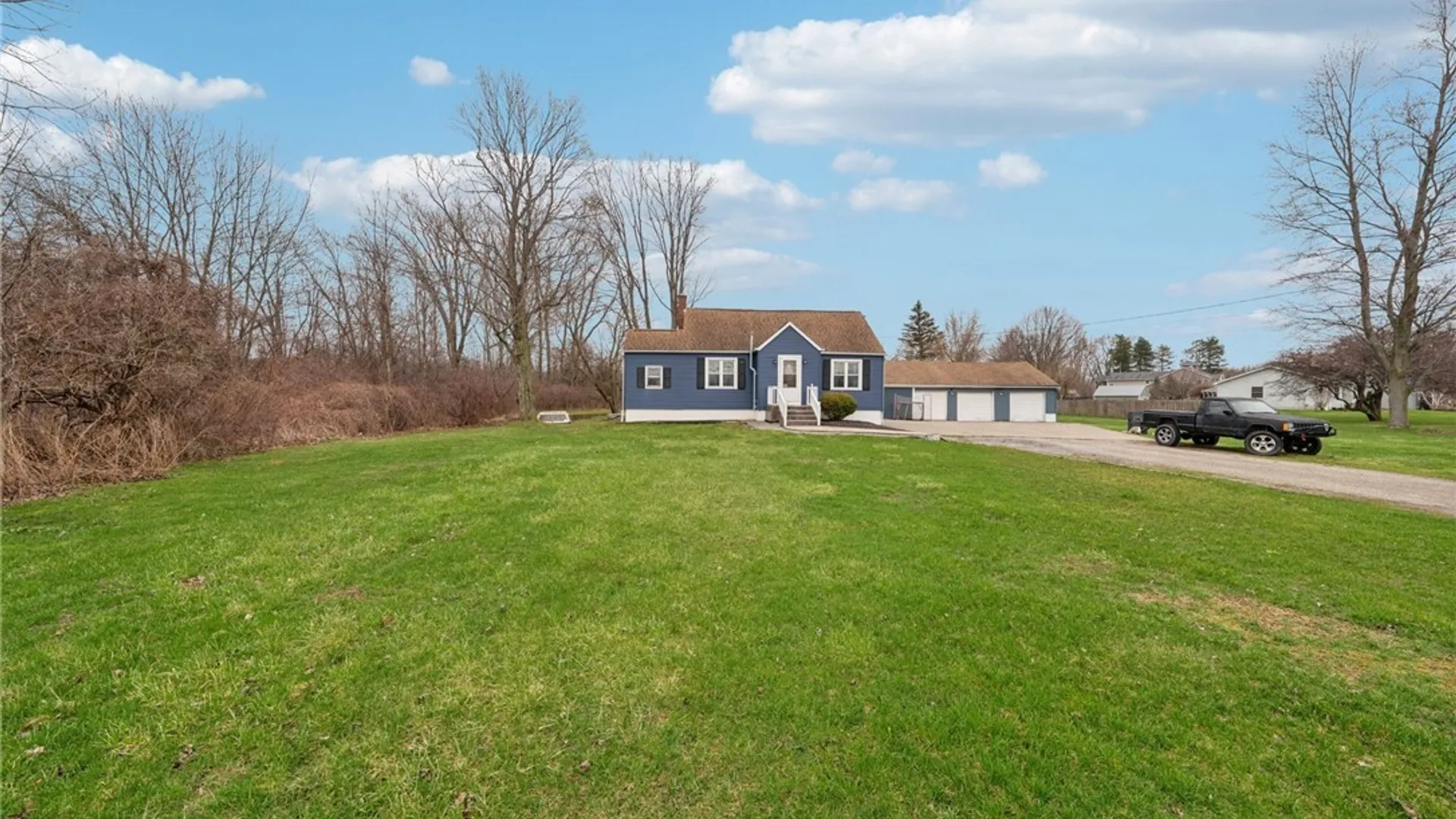 Property at 1085 Tonawanda Creek Road, Amherst, NY 14228 4