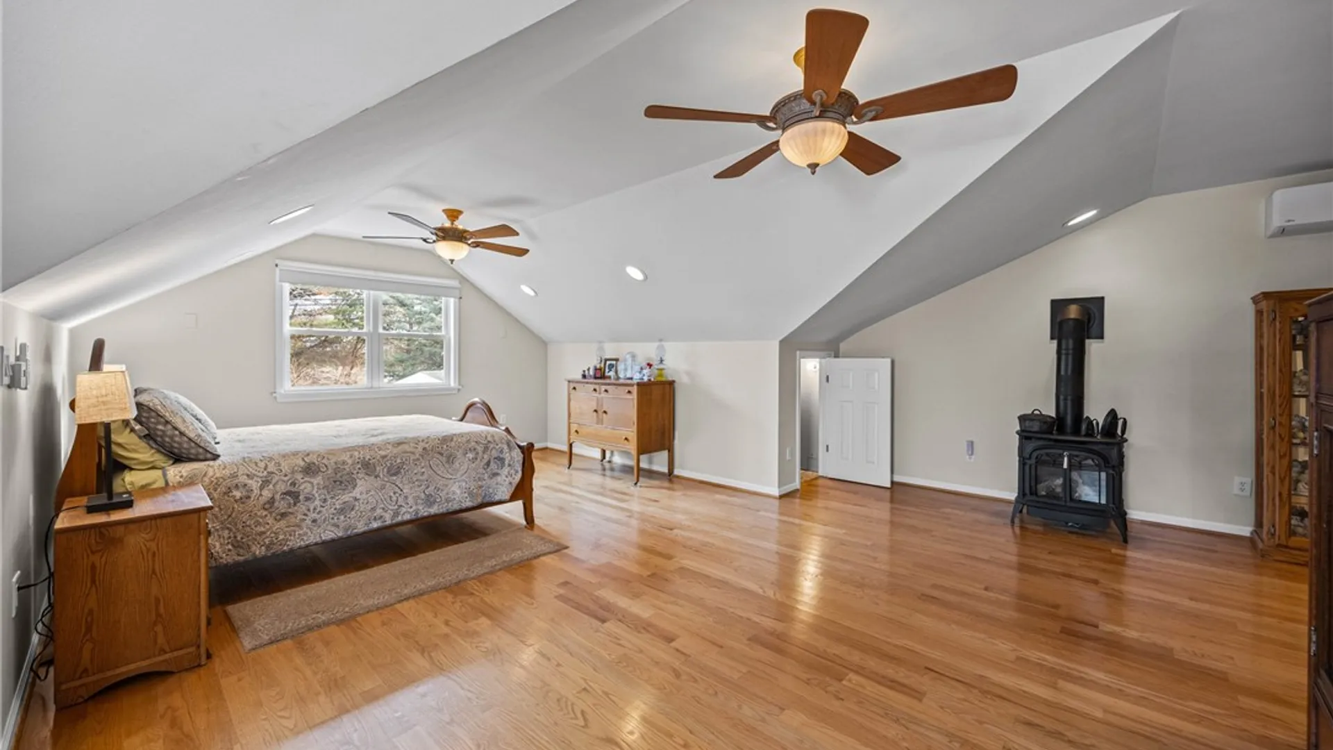 Property at 6 Kingswood Drive, Gates, NY 14624 26
