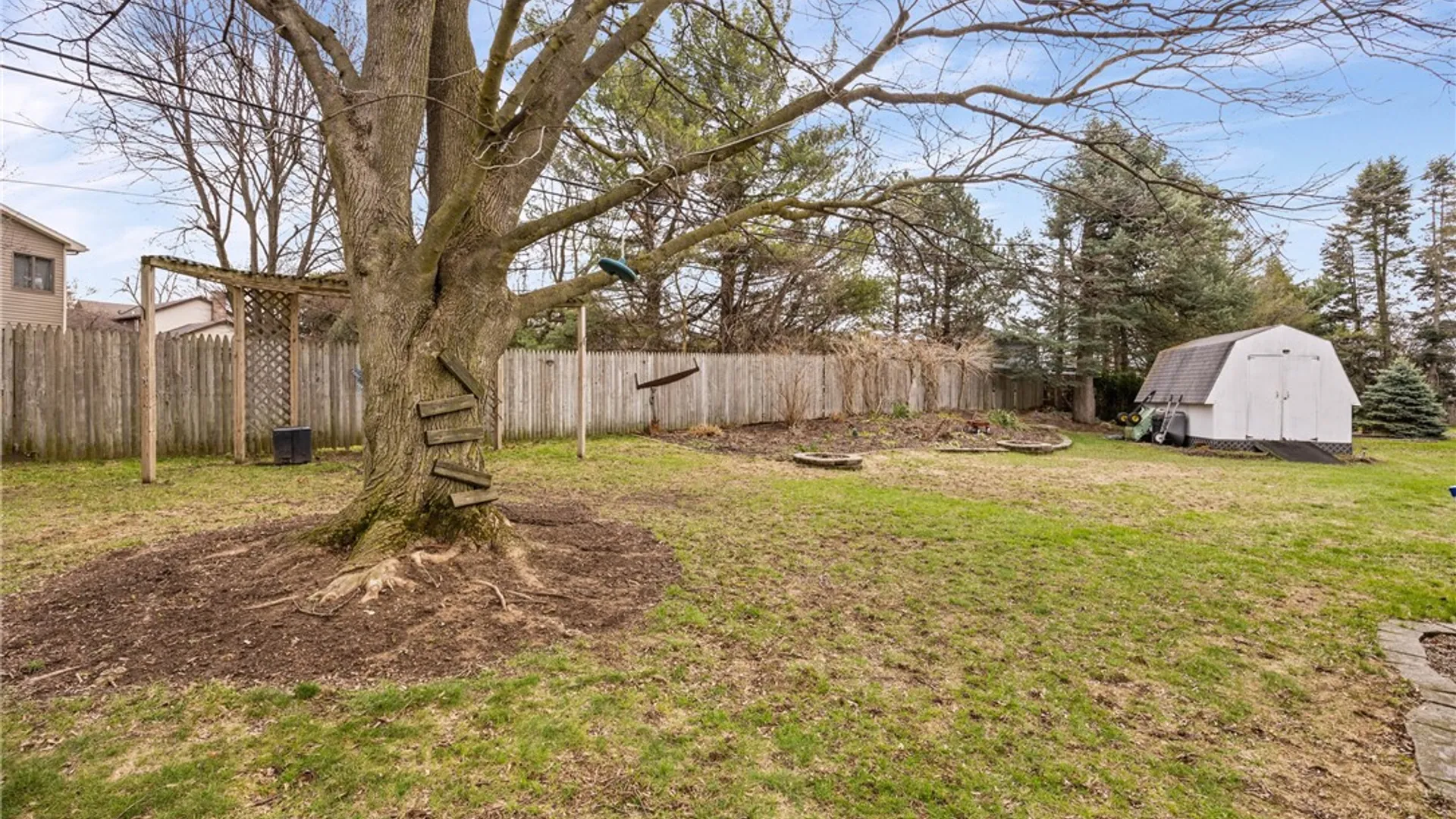 Property at 6 Kingswood Drive, Gates, NY 14624 43