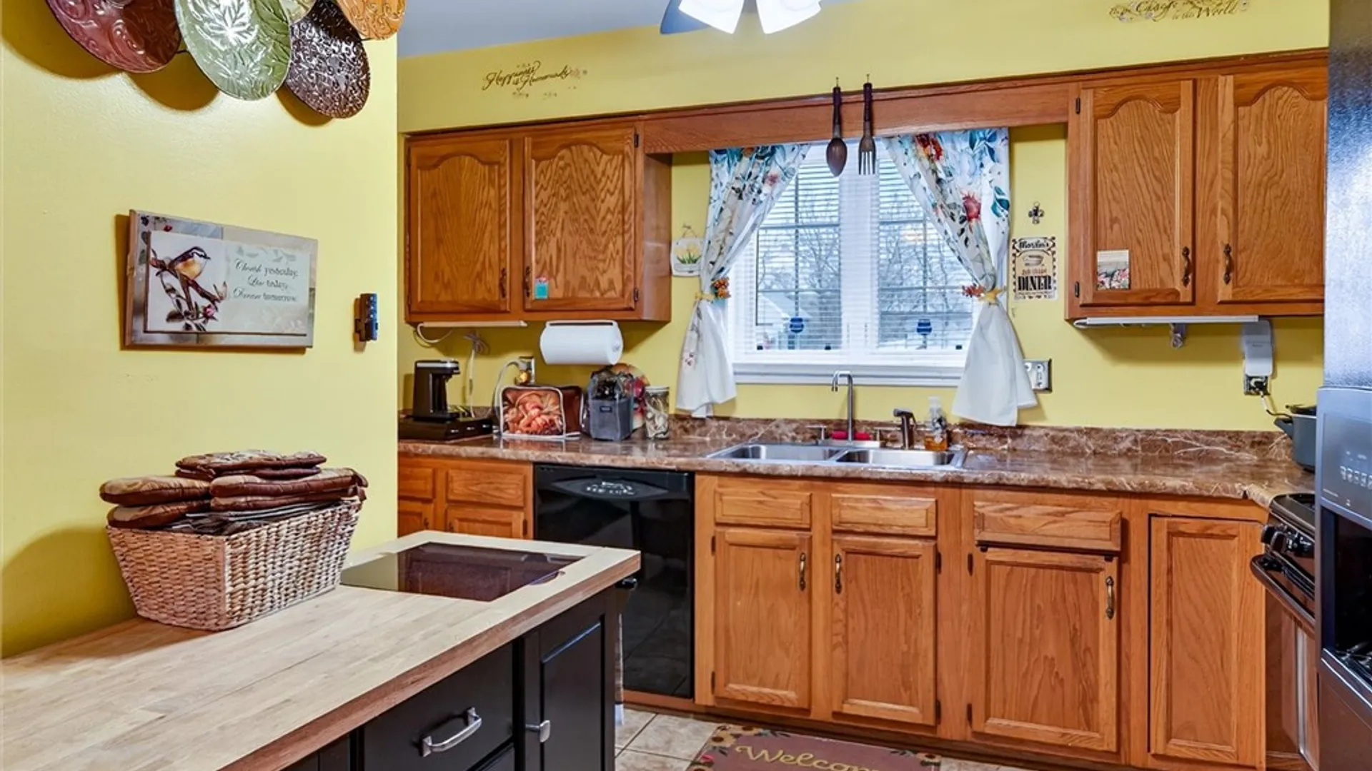 Property at 10 Wangman Street, Rochester, NY 14605 8