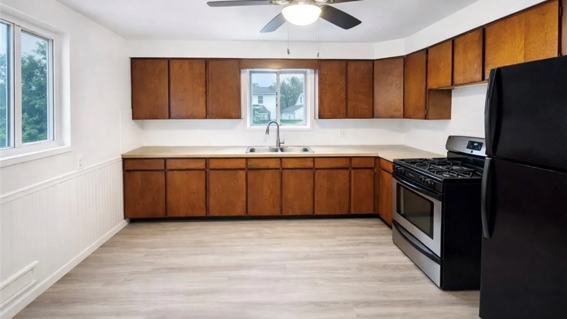 Property at 75 Beach Road, Cheektowaga, NY 14225 3