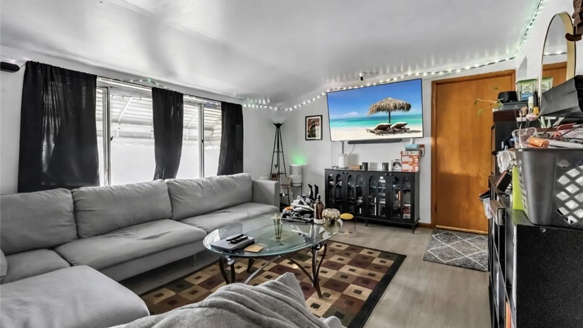 Property at 75 Beach Road, Cheektowaga, NY 14225 9