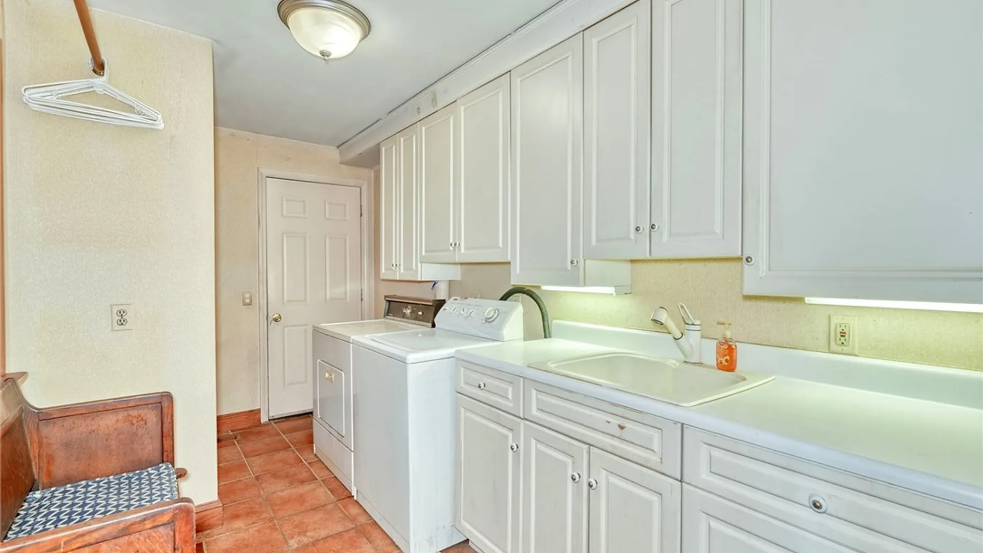 Property at 18 Mountain Rise Rise, Perinton, NY 14450 25