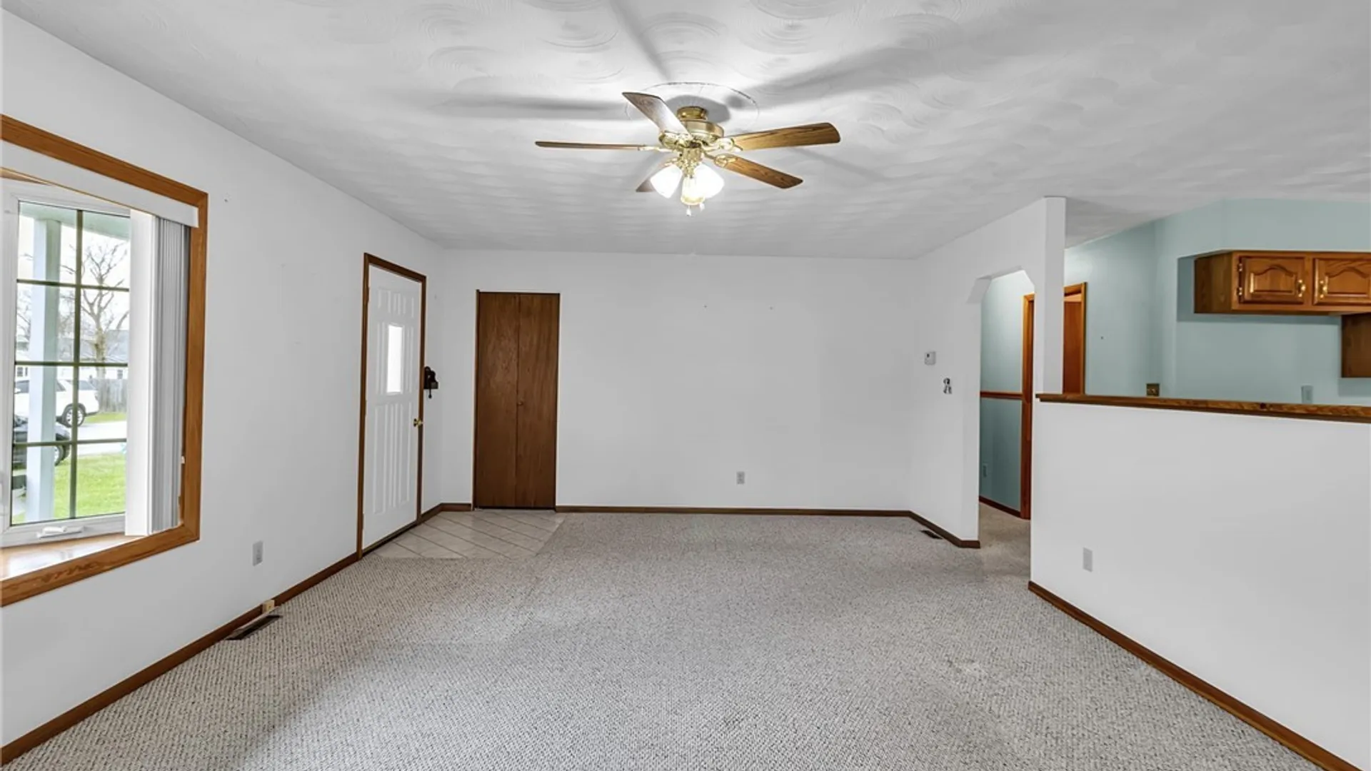Property at 4555 Chester Avenue, Niagara, NY 14305 7