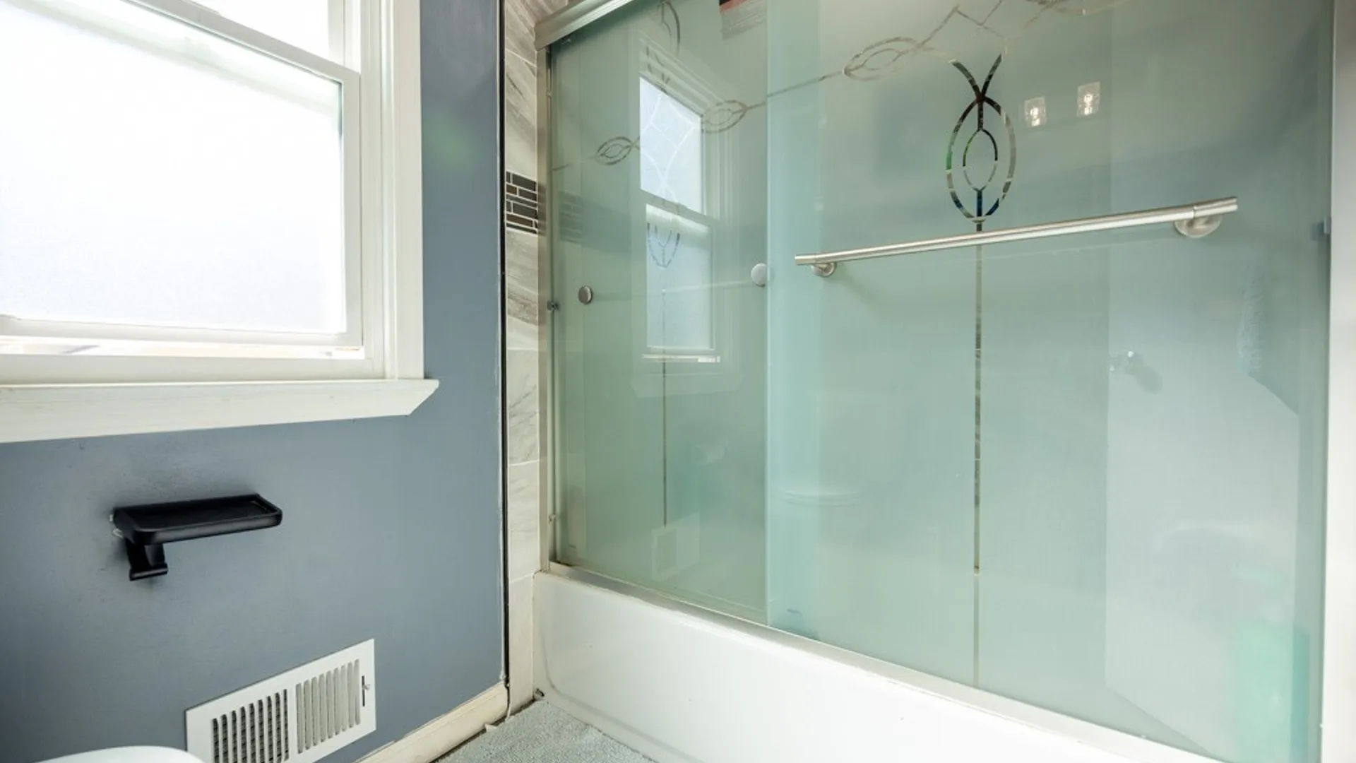 Property at 268 Angelus Drive, Irondequoit, NY 14622 13