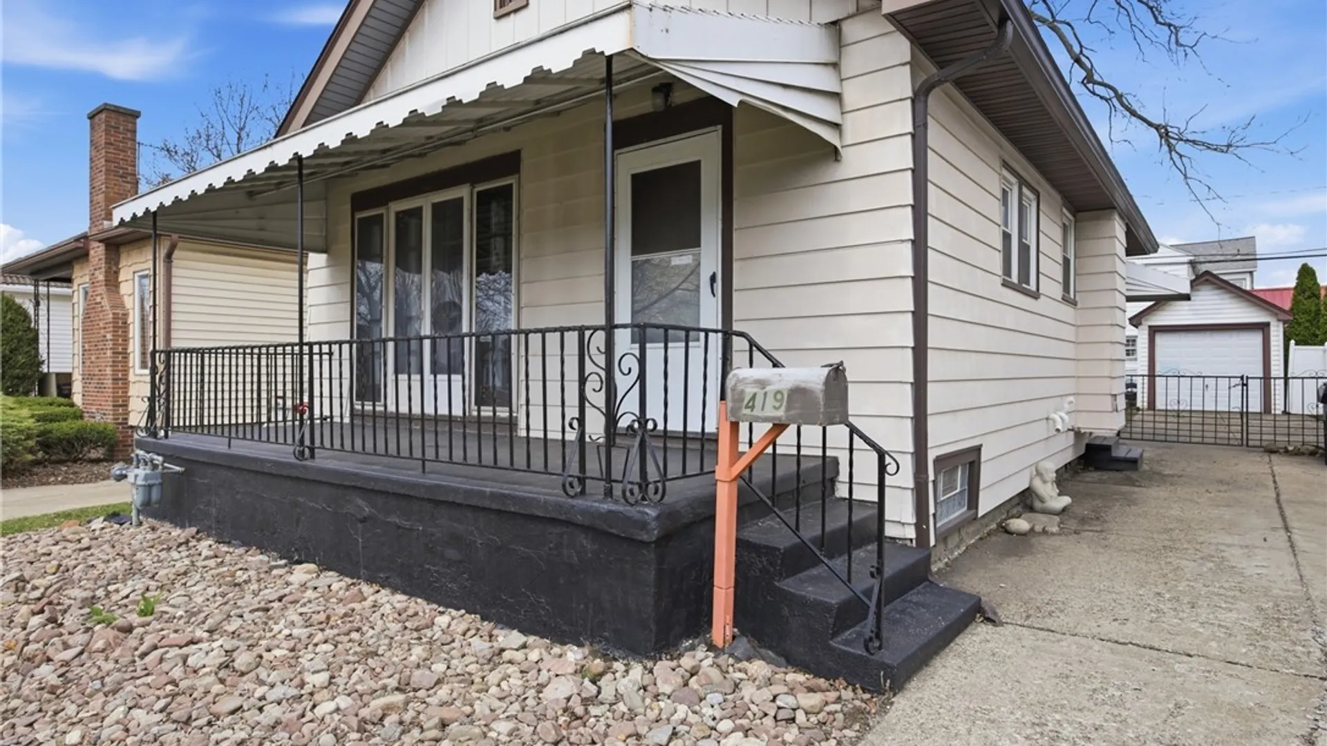 Property at 419 Tremont Avenue, Tonawanda, NY 14217 4