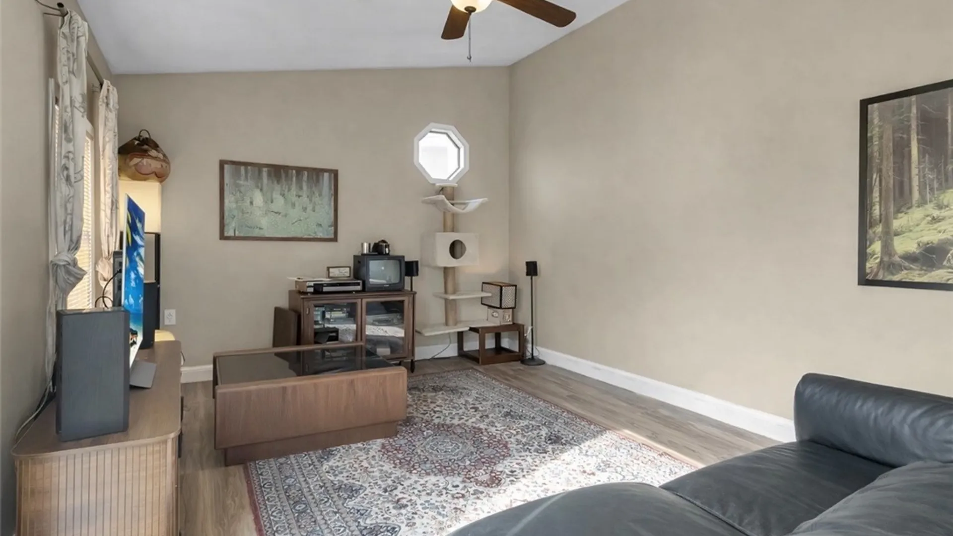 Property at 185 Lochland Drive, Cheektowaga, NY 14225 13
