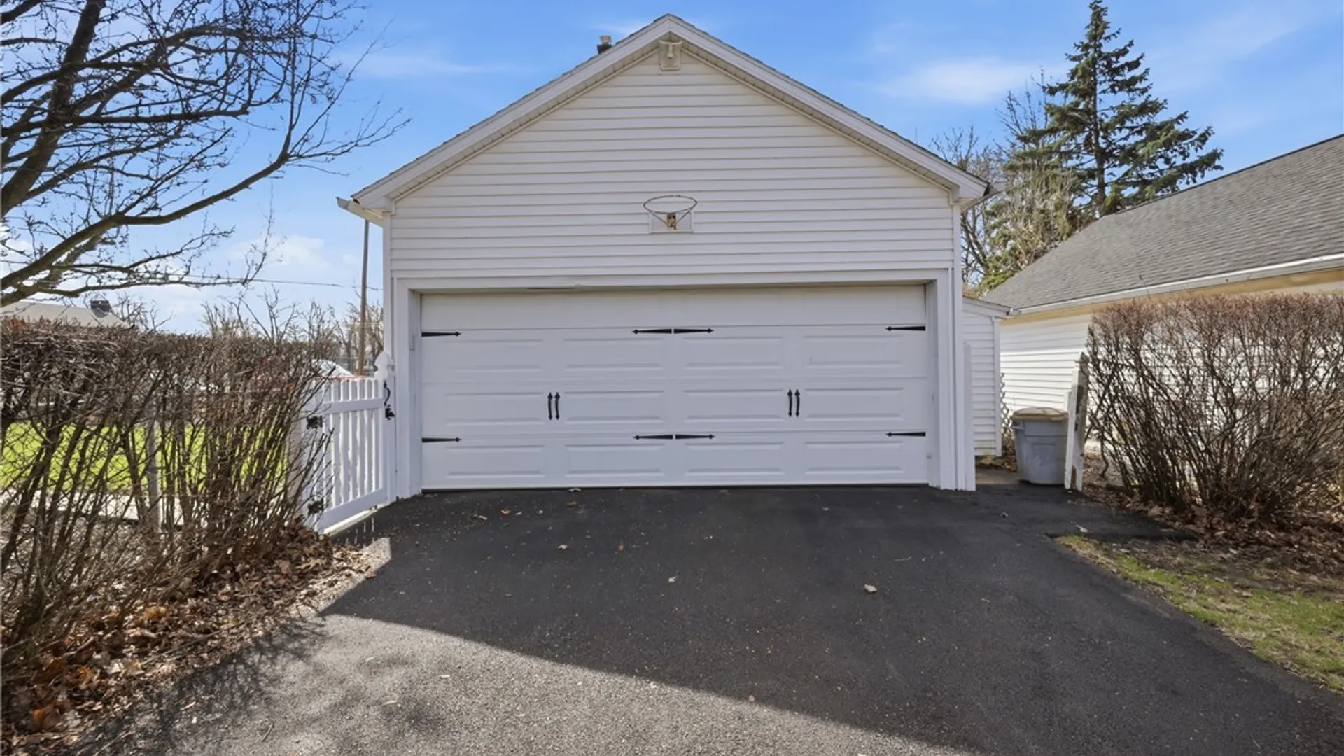 Property at 4140 Lewiston Road, Niagara Falls, NY 14305 34