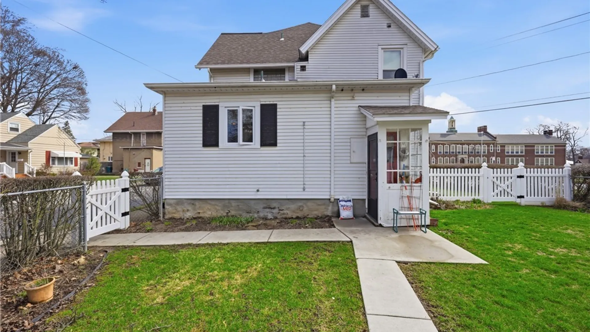 Property at 4140 Lewiston Road, Niagara Falls, NY 14305 43