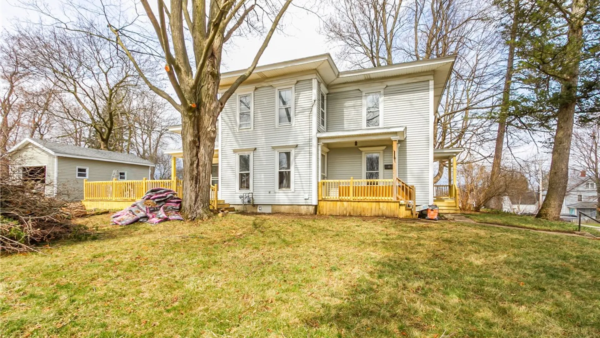 Property at 27 Center Street, Perry, NY 14530 36