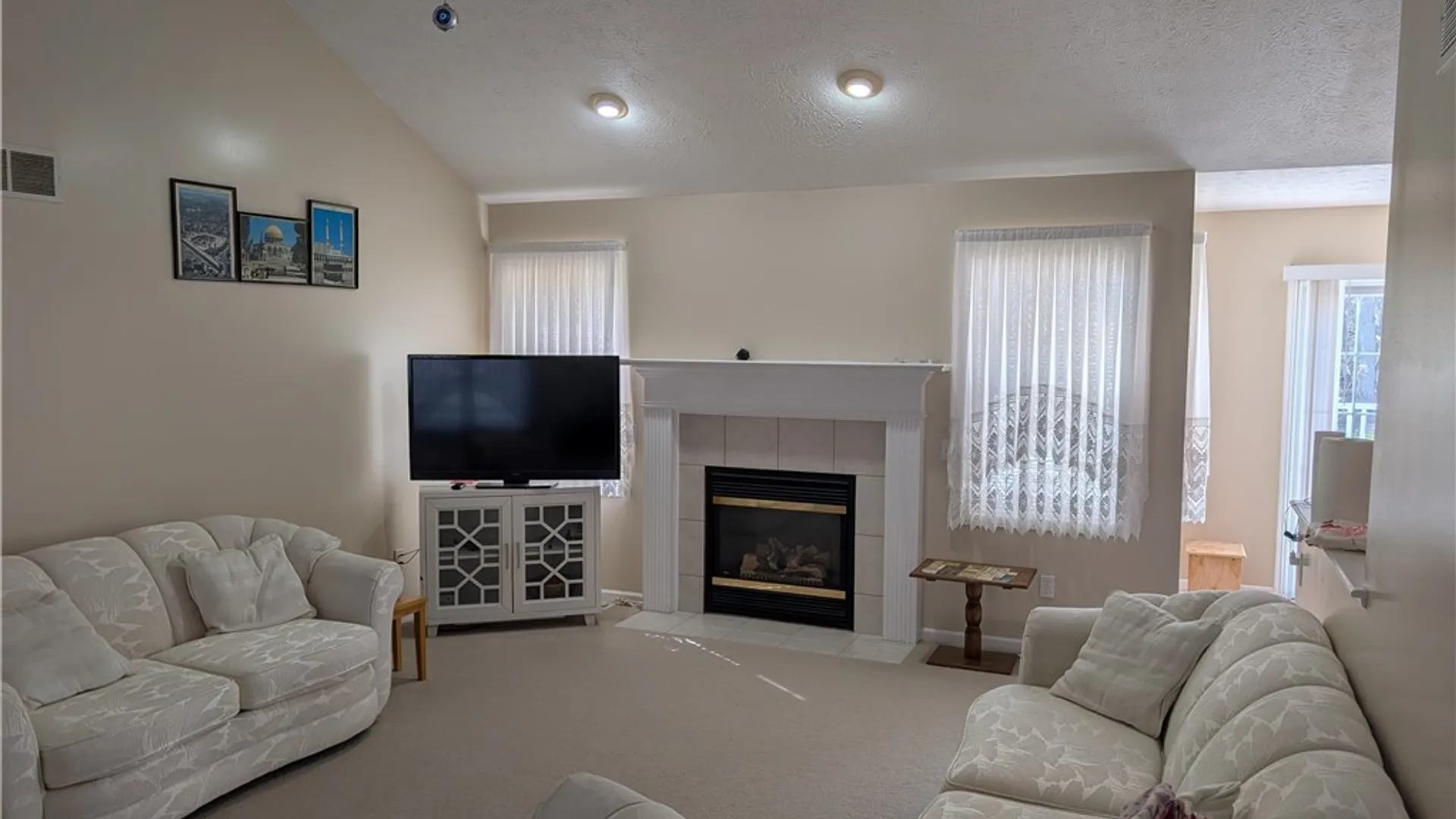 Property at 55 Barclay Court, Greece, NY 14612 10