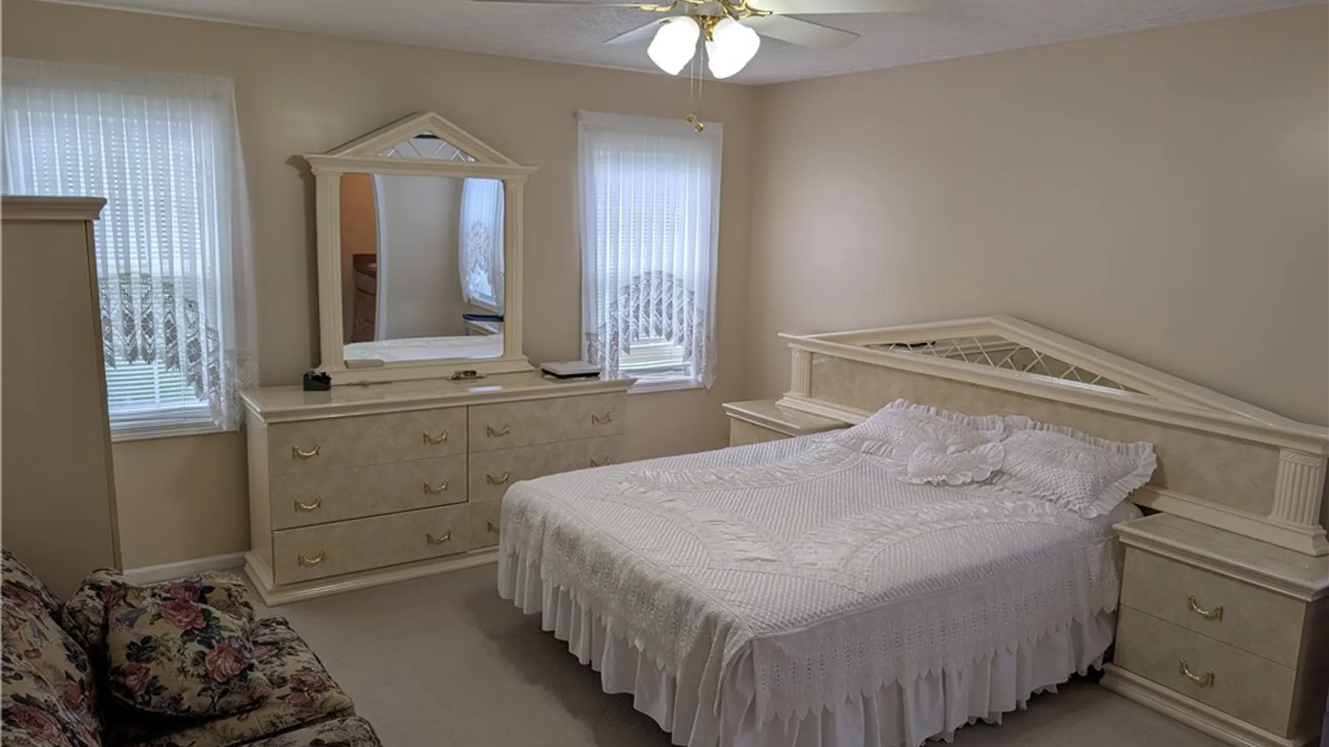 Property at 55 Barclay Court, Greece, NY 14612 20