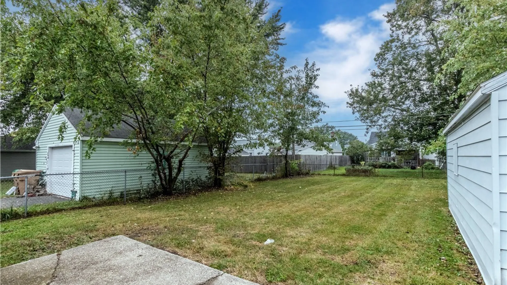 Property at 226 Westbrook Drive, Cheektowaga, NY 14225 11