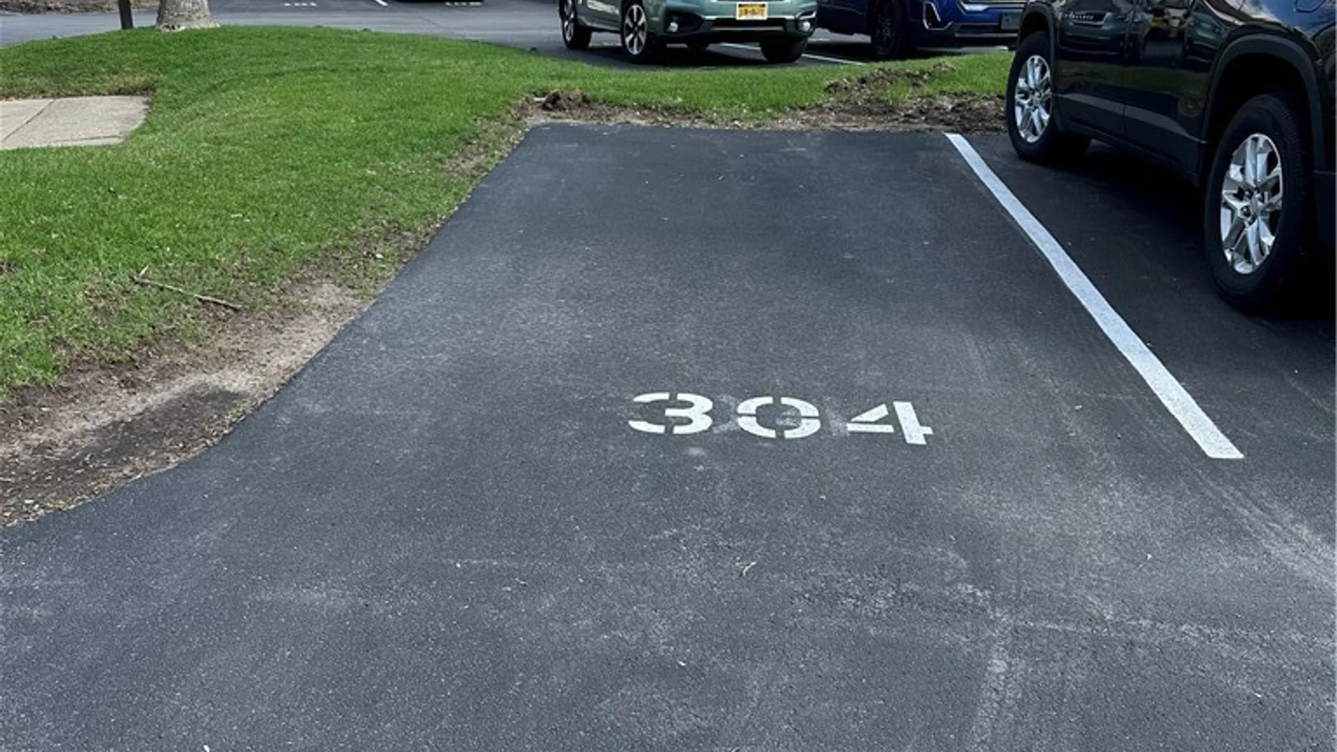 Property at 304 Charlesgate Circle, Amherst, NY 14051 29