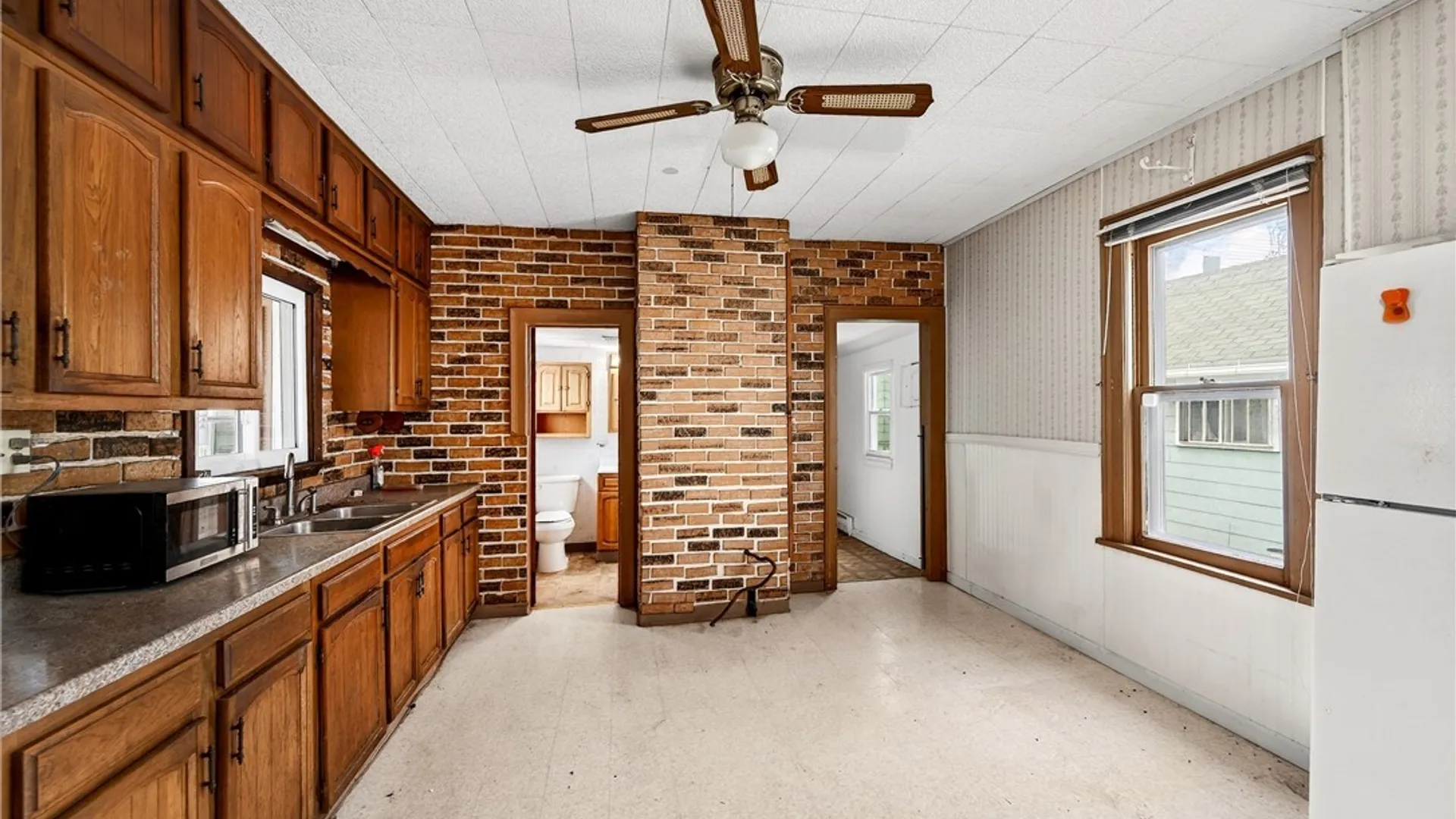 Property at 70 Reservation Street, Buffalo, NY 14207 13