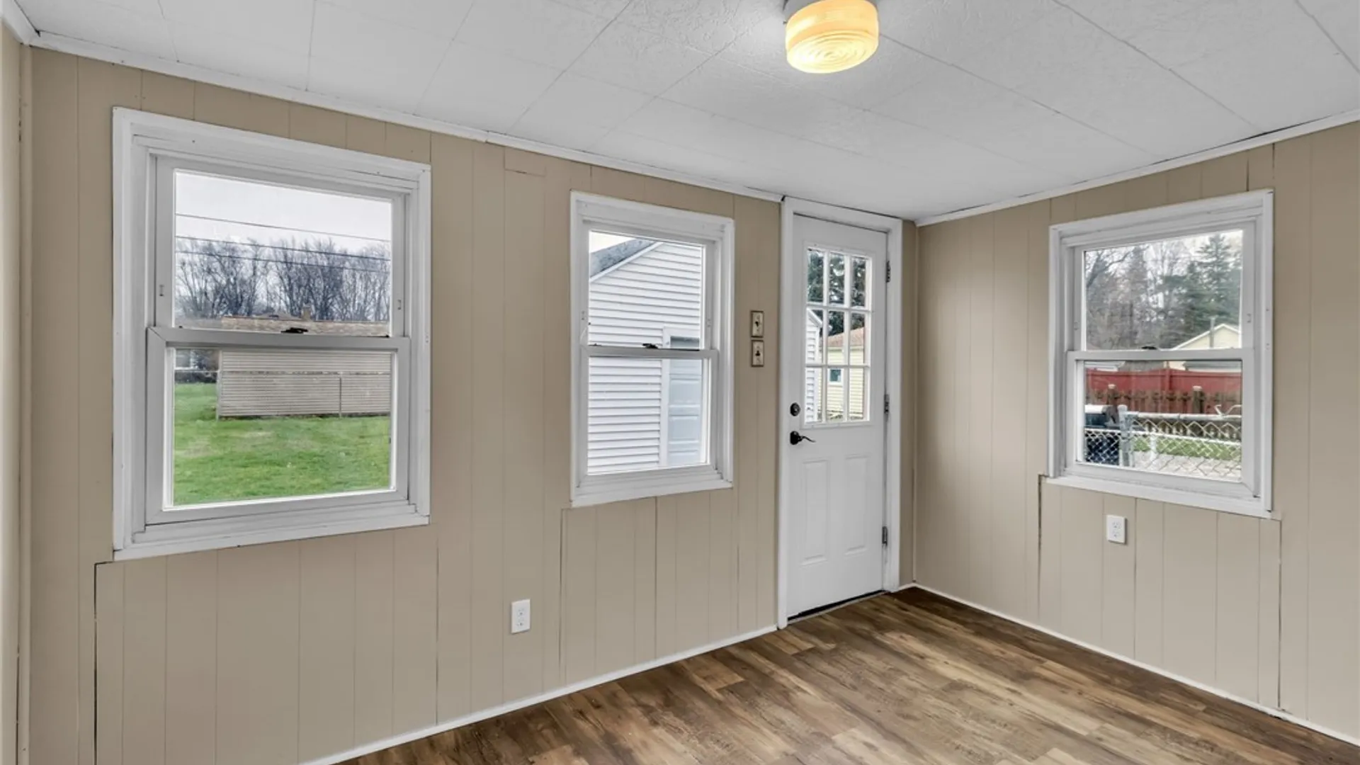 Property at 235 Knox Avenue, West Seneca, NY 14224 15
