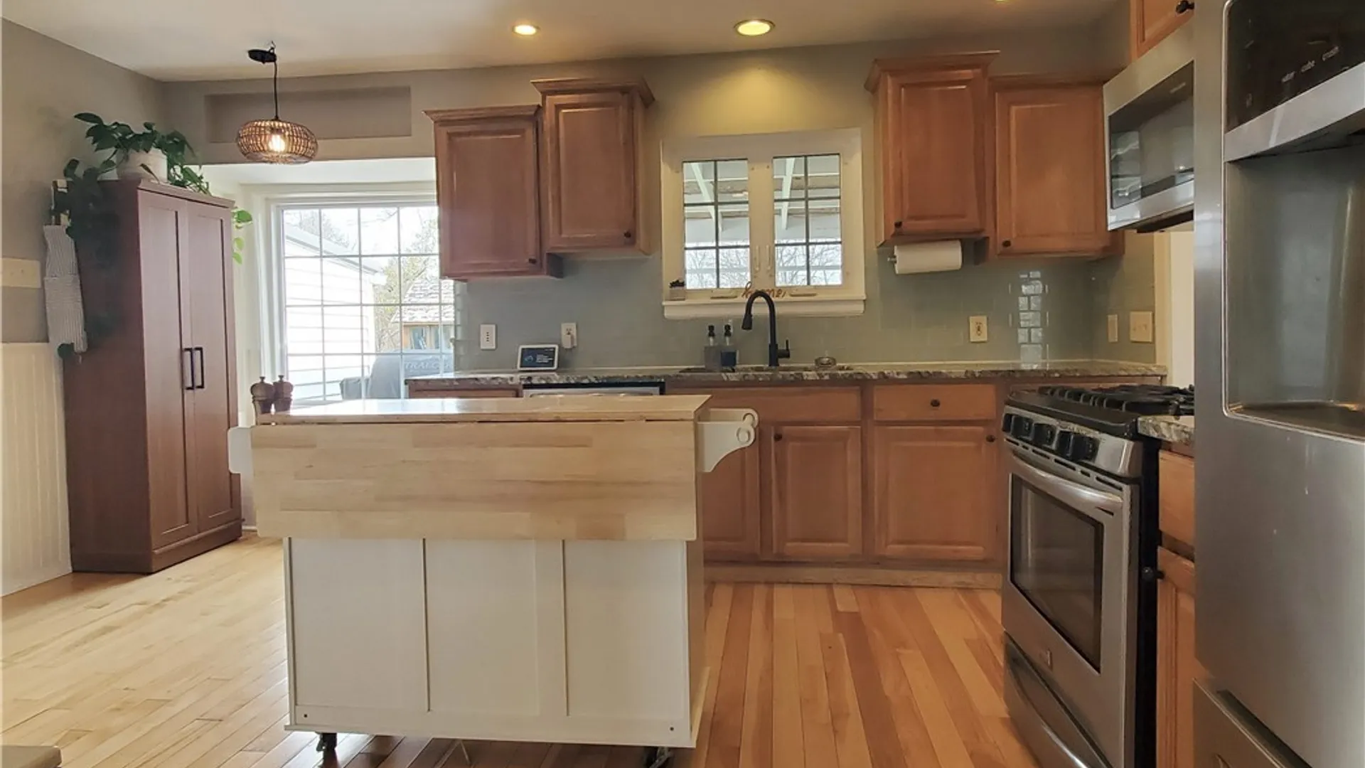 Property at 6097 Eckhardt Road, Hamburg, NY 14085 16