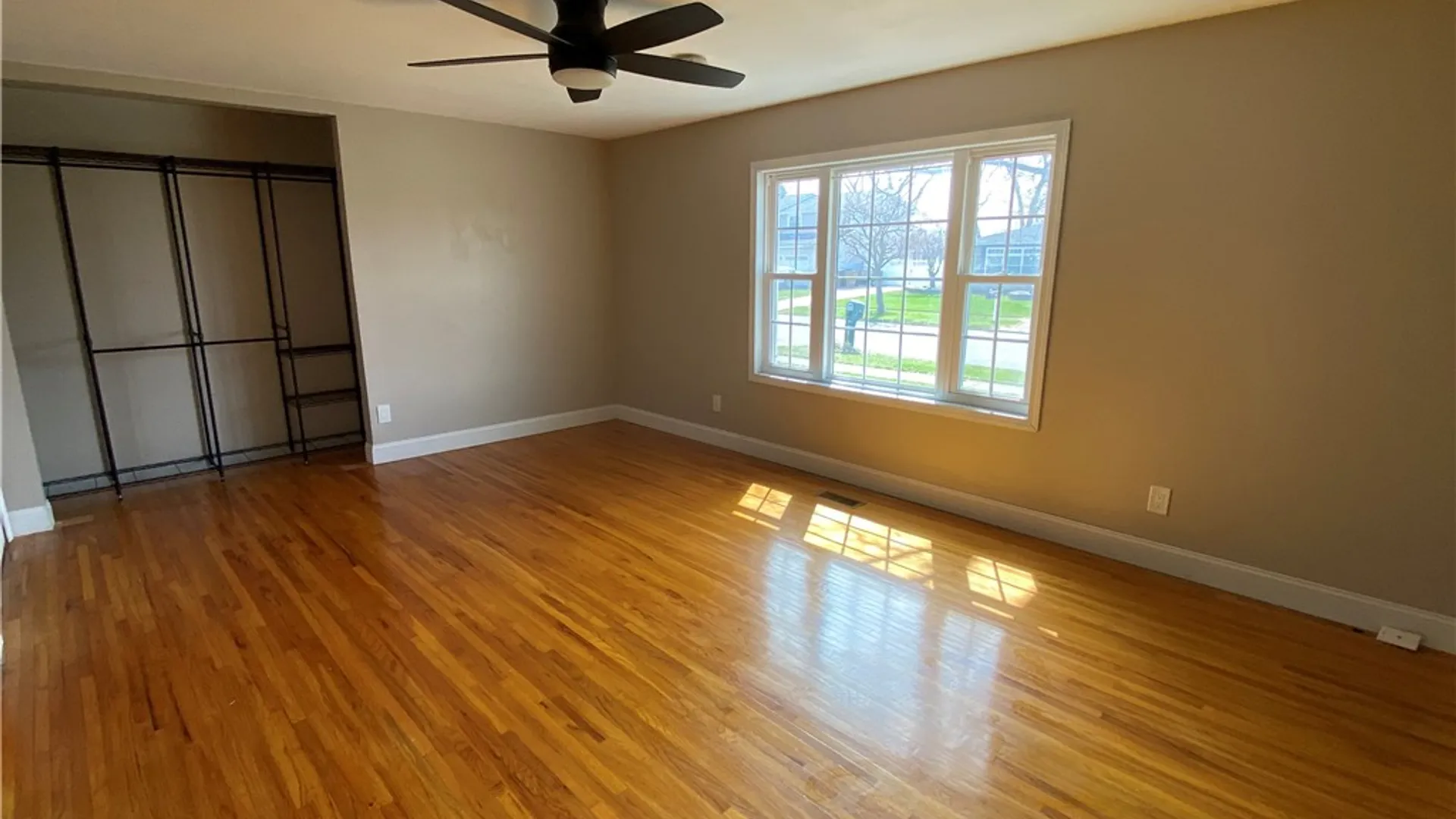 Property at 56 Prince Drive, Cheektowaga, NY 14043 11