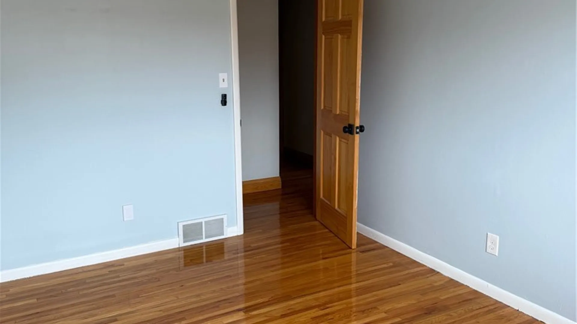 Property at 56 Prince Drive, Cheektowaga, NY 14043 12