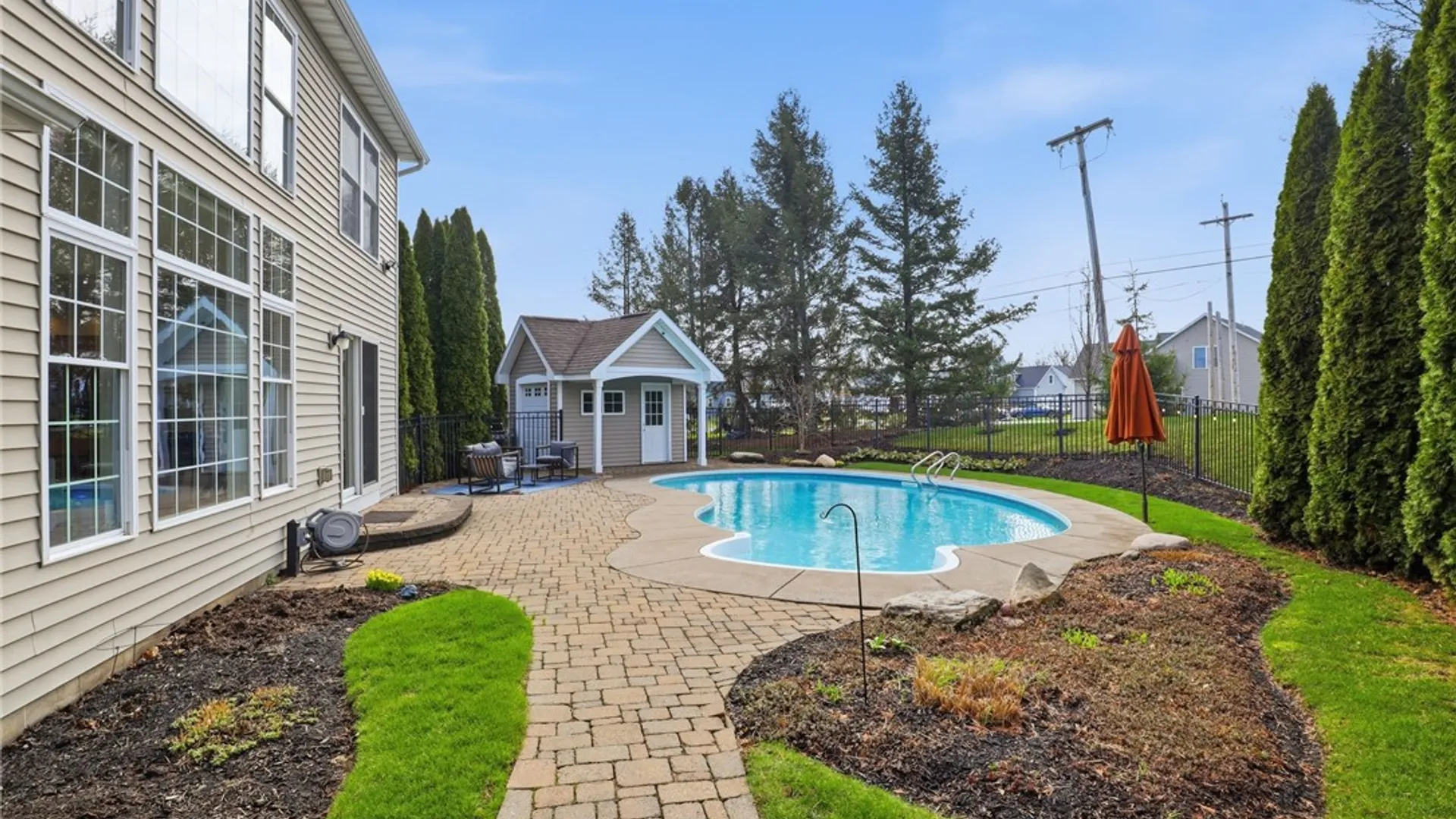 Property at 8 Long Branch Drive, Henrietta, NY 14467 5
