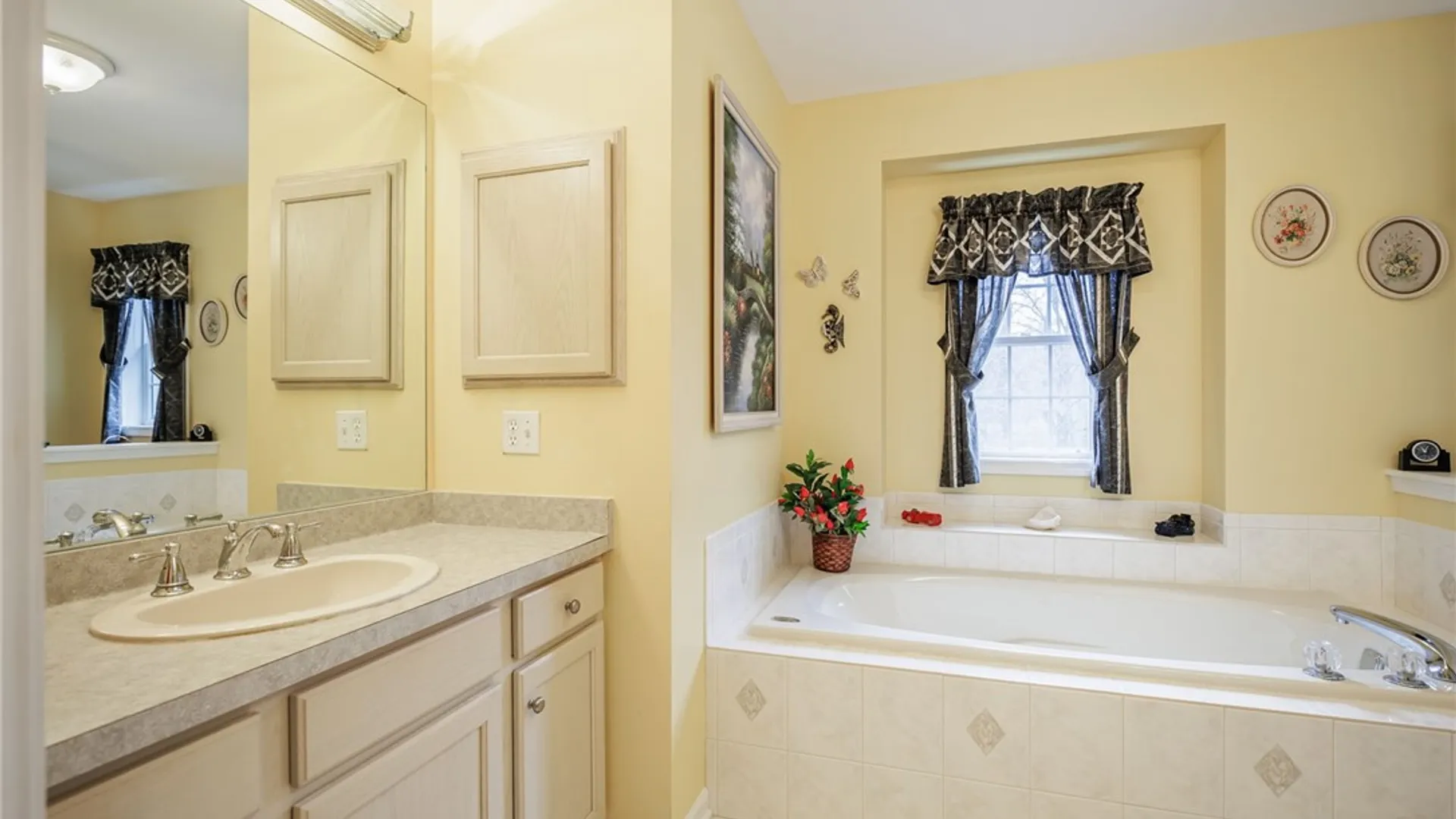 Property at 2 Black Forest Drive, Ogden, NY 14559 24