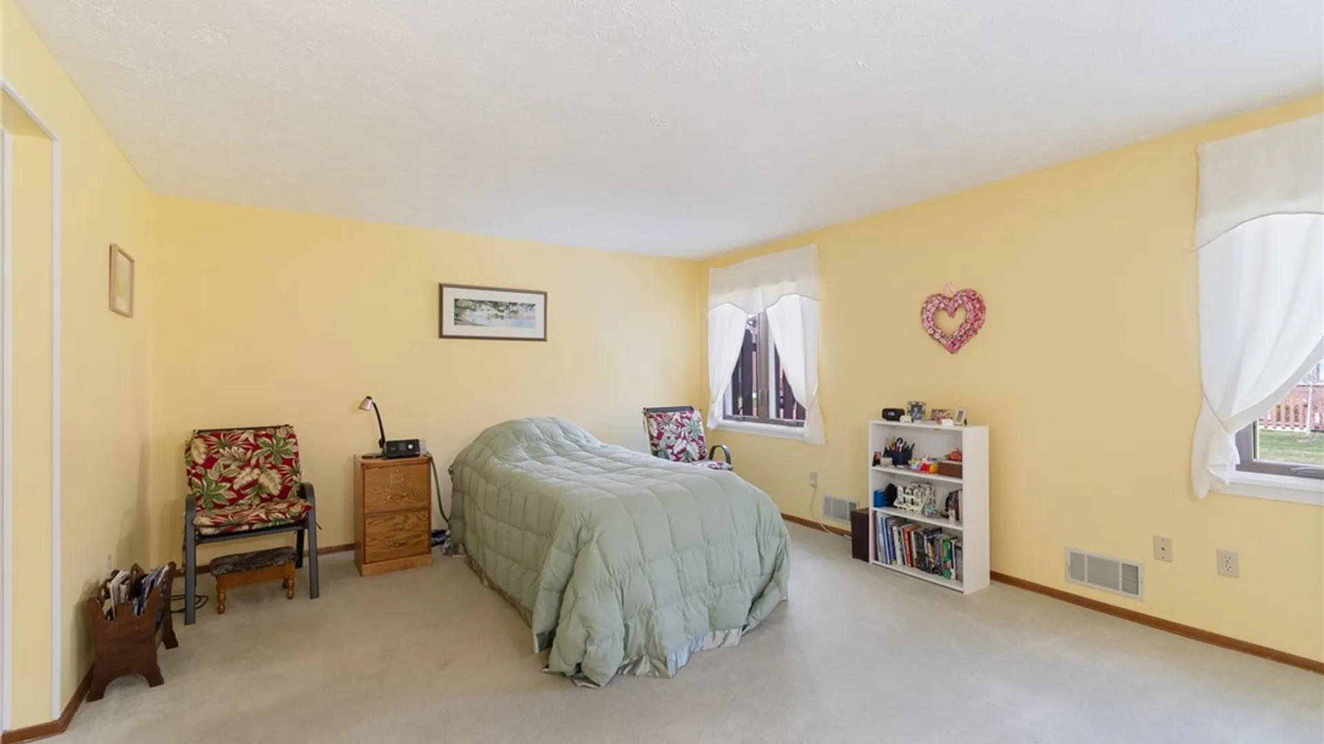 Property at 40 Cambridge Court, Perinton, NY 14450 18