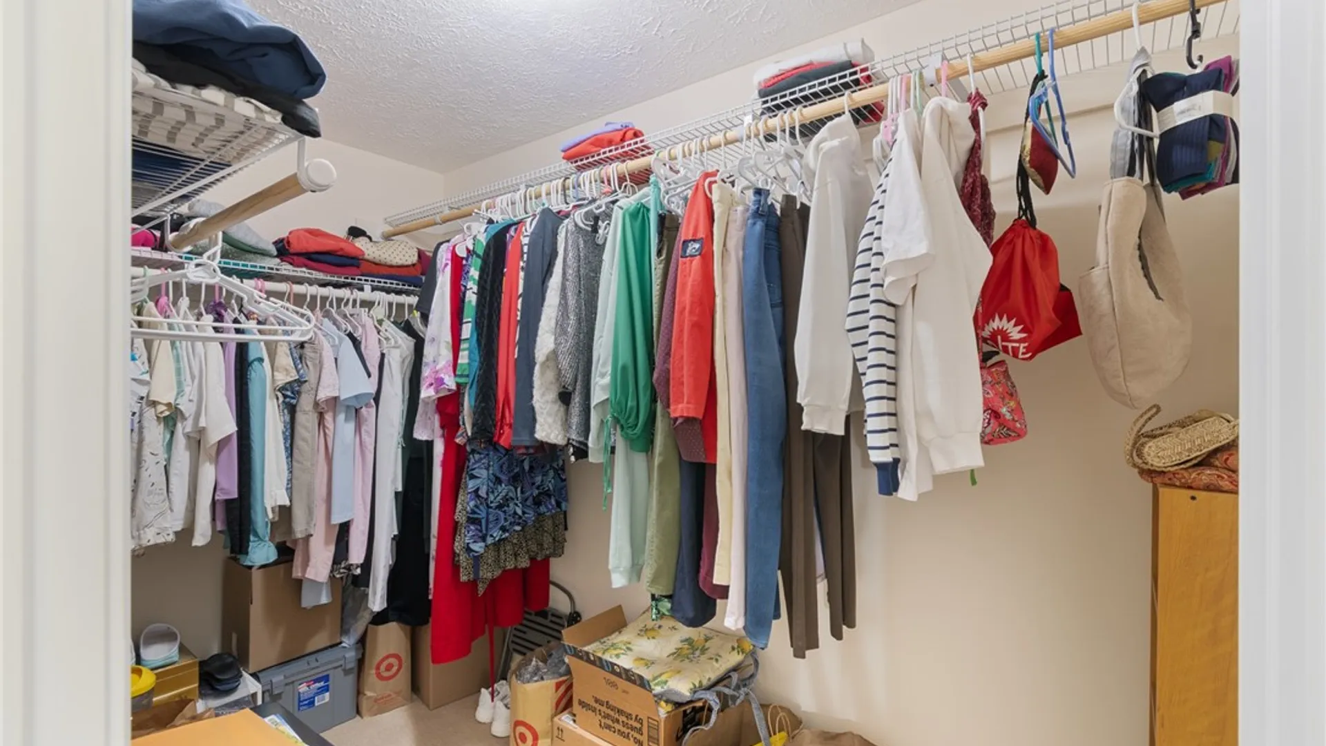 Property at 40 Cambridge Court, Perinton, NY 14450 21