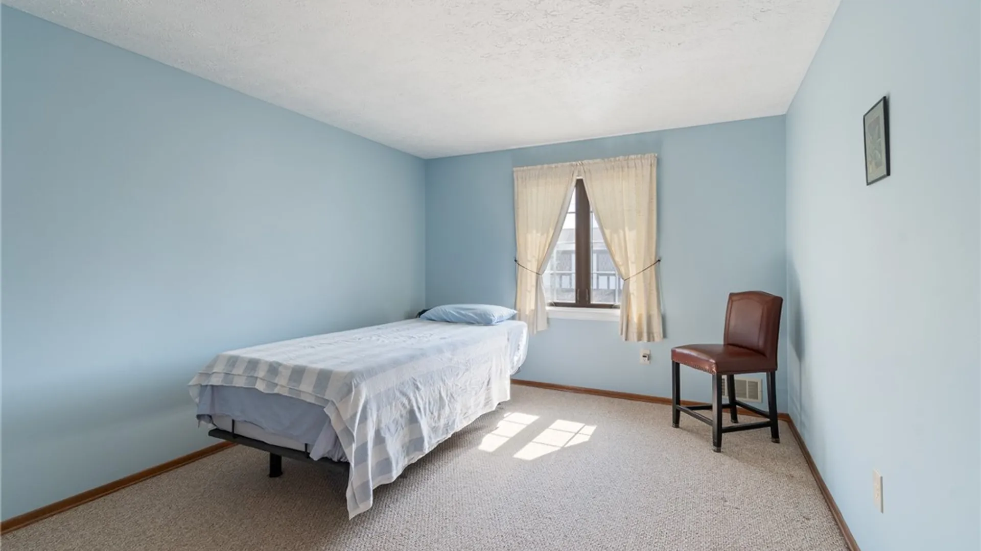 Property at 40 Cambridge Court, Perinton, NY 14450 27