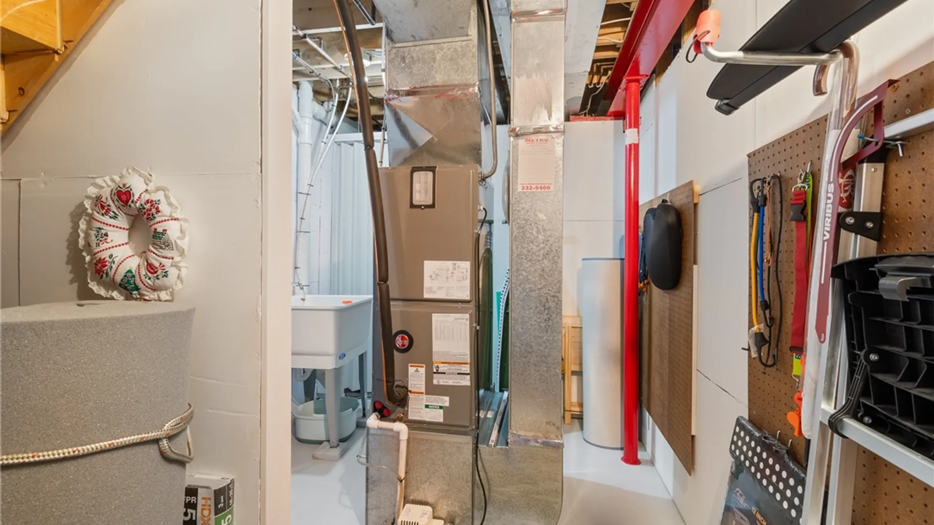 Property at 40 Cambridge Court, Perinton, NY 14450 39