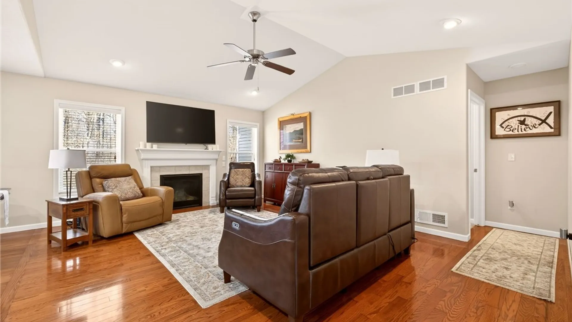 Property at 39 Angela Villa Lane, Greece, NY 14626 12