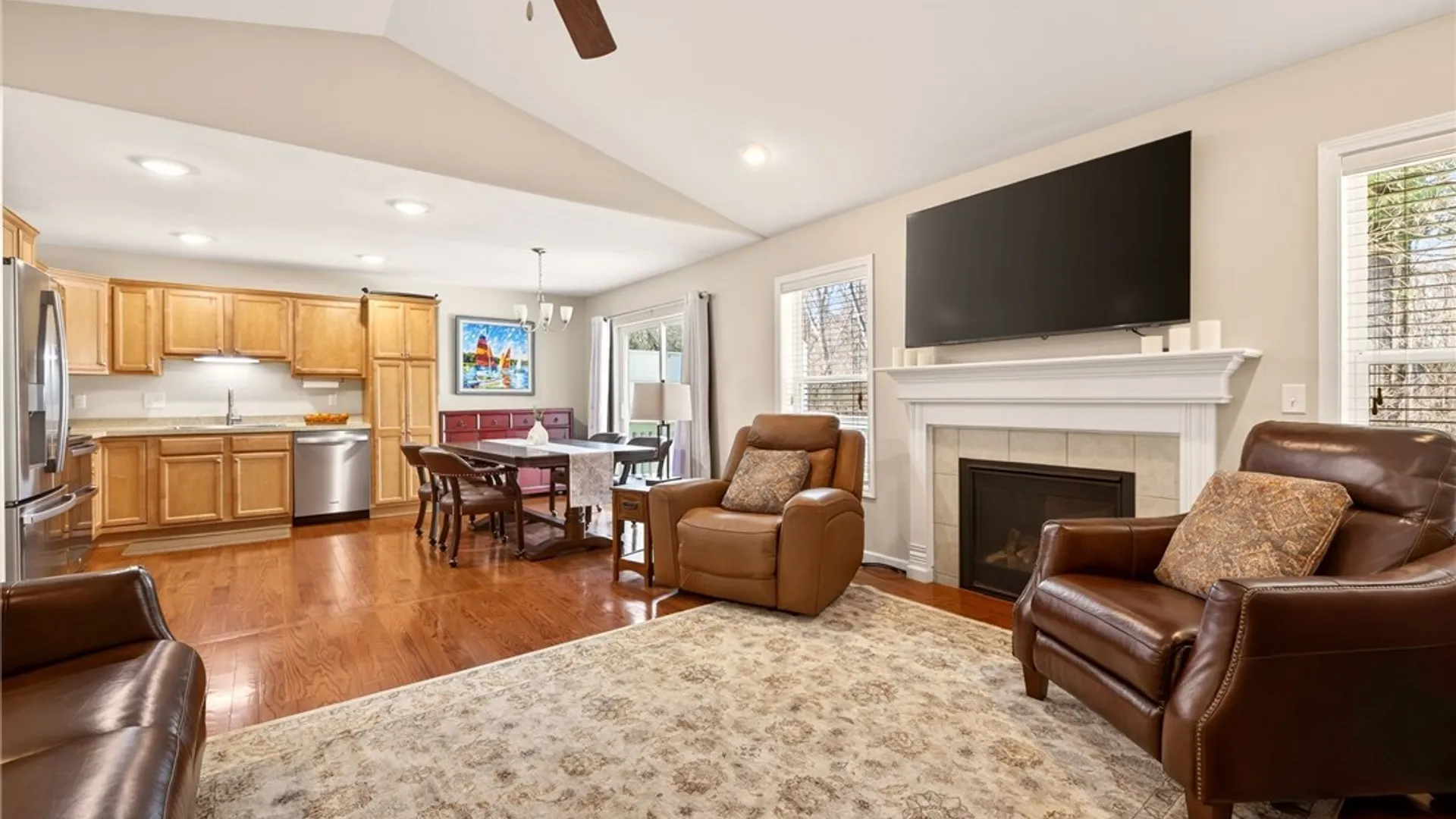 Property at 39 Angela Villa Lane, Greece, NY 14626 15
