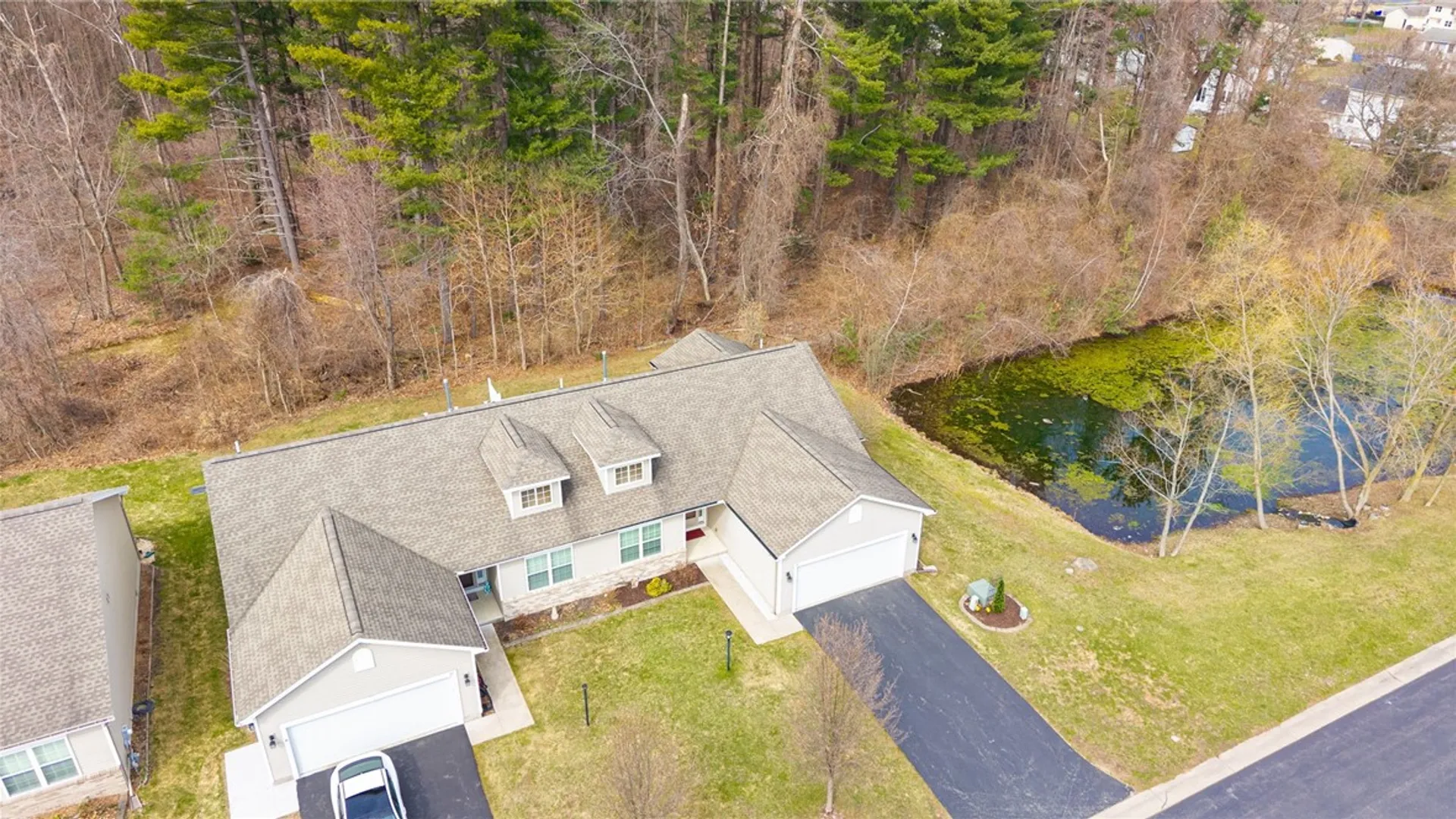 Property at 39 Angela Villa Lane, Greece, NY 14626 28