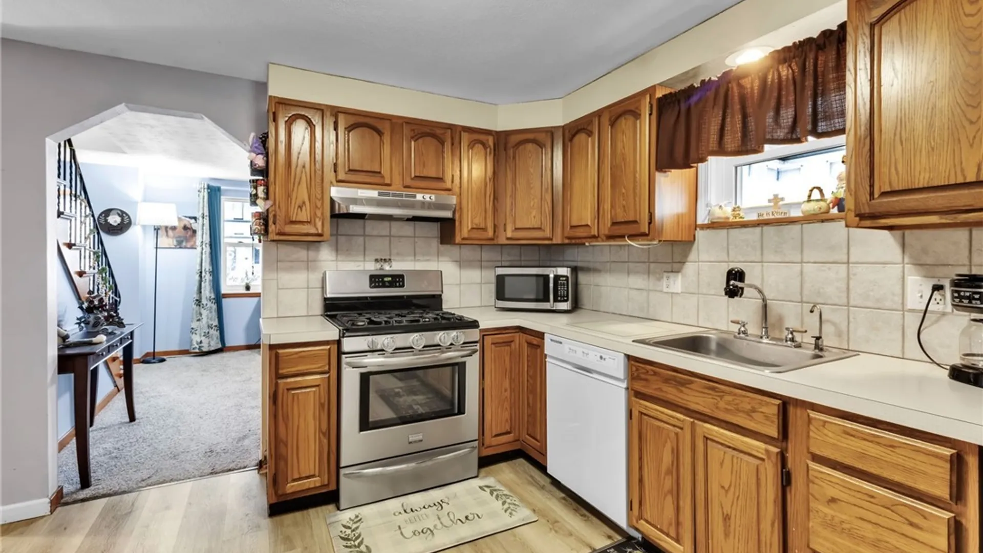 Property at 39 Airview Terrace, Cheektowaga, NY 14043 12