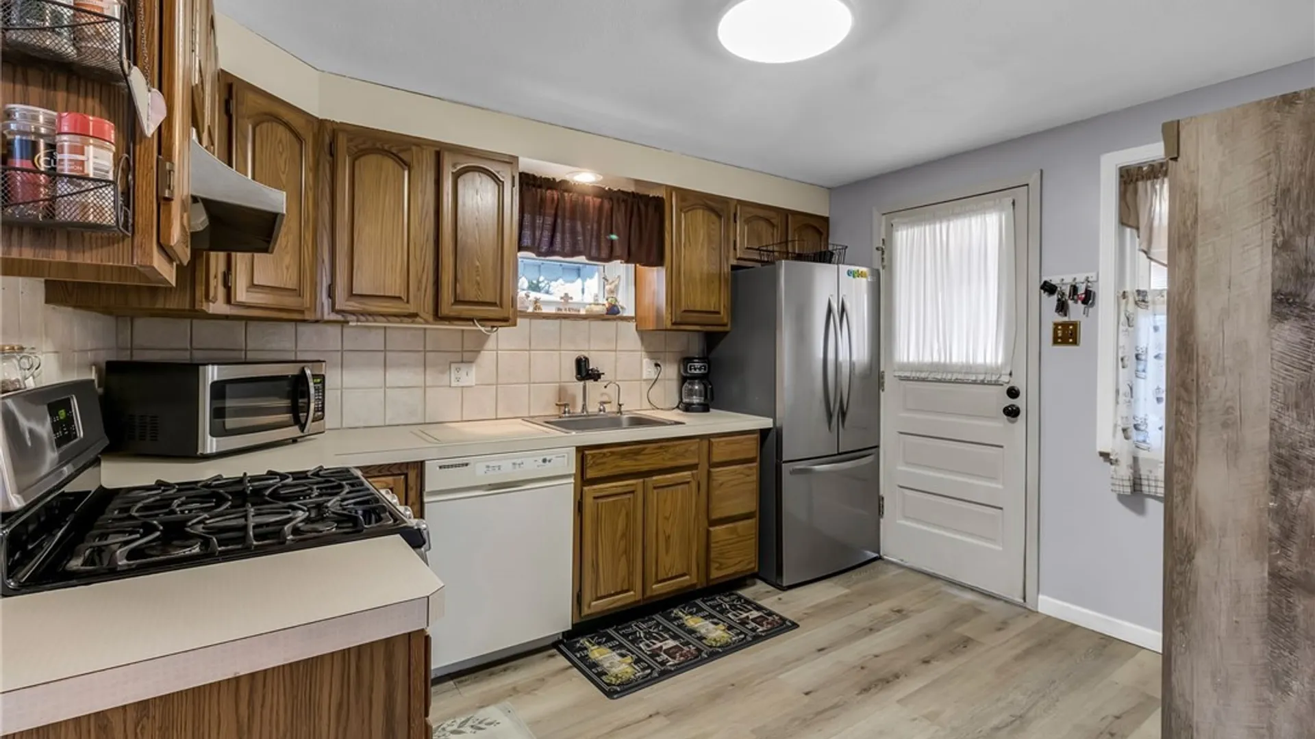 Property at 39 Airview Terrace, Cheektowaga, NY 14043 16