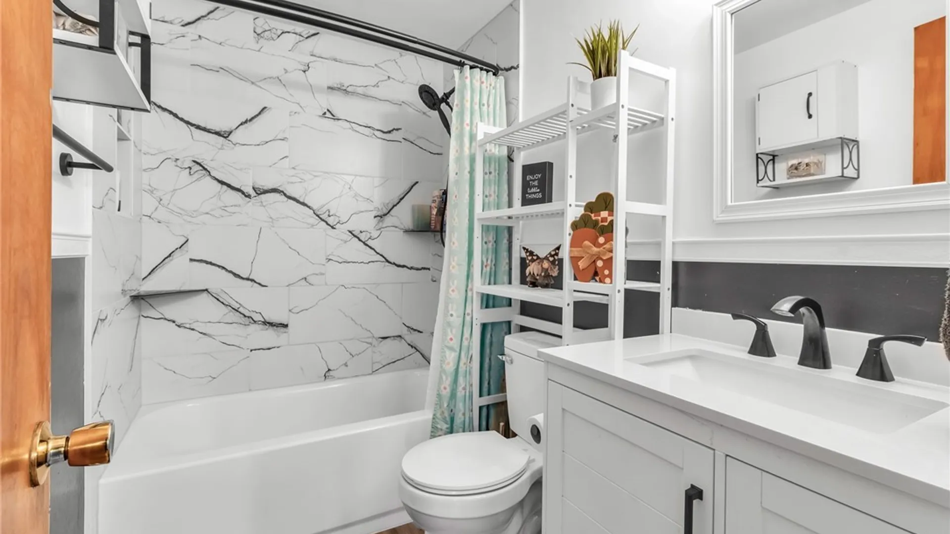 Property at 39 Airview Terrace, Cheektowaga, NY 14043 41