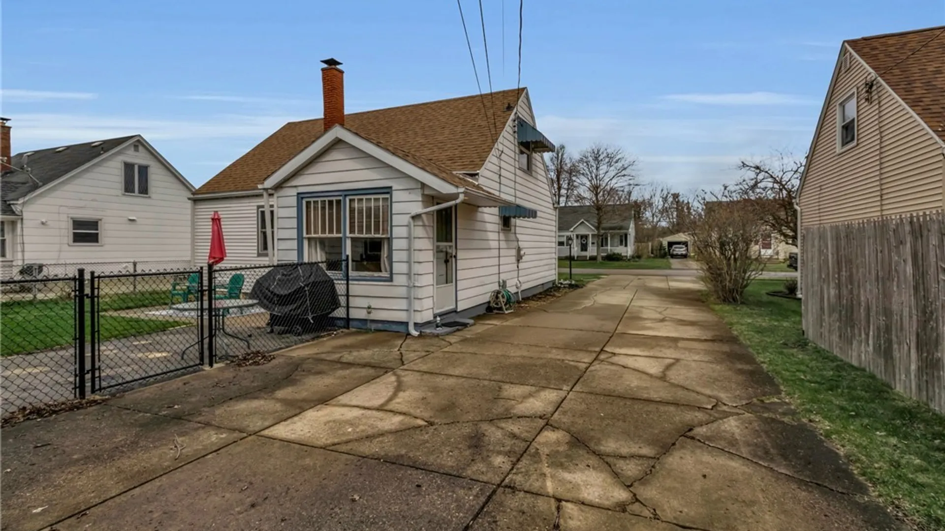 Property at 39 Airview Terrace, Cheektowaga, NY 14043 6