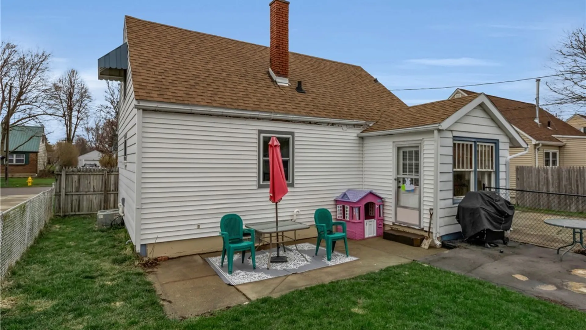 Property at 39 Airview Terrace, Cheektowaga, NY 14043 7