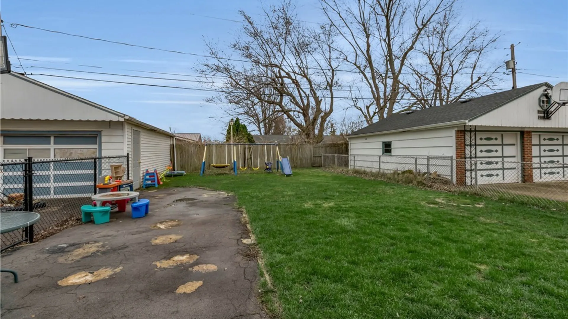 Property at 39 Airview Terrace, Cheektowaga, NY 14043 9