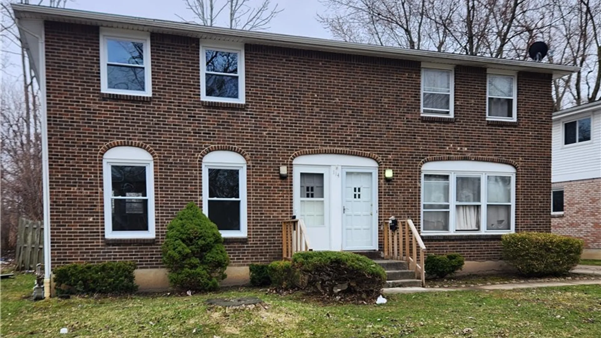 Property at 114 Summerset Lane, Amherst, NY 14228 20