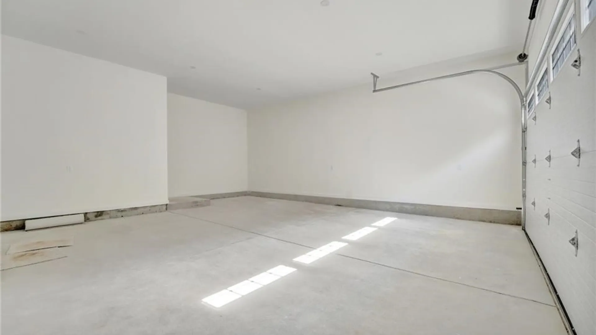 Property at 26 Rosalind Dr, Evans, NY 14006 42