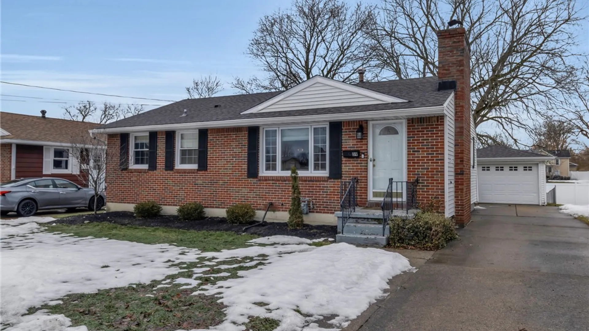 Property at 39 Linden Avenue, Lancaster, NY 14086 2